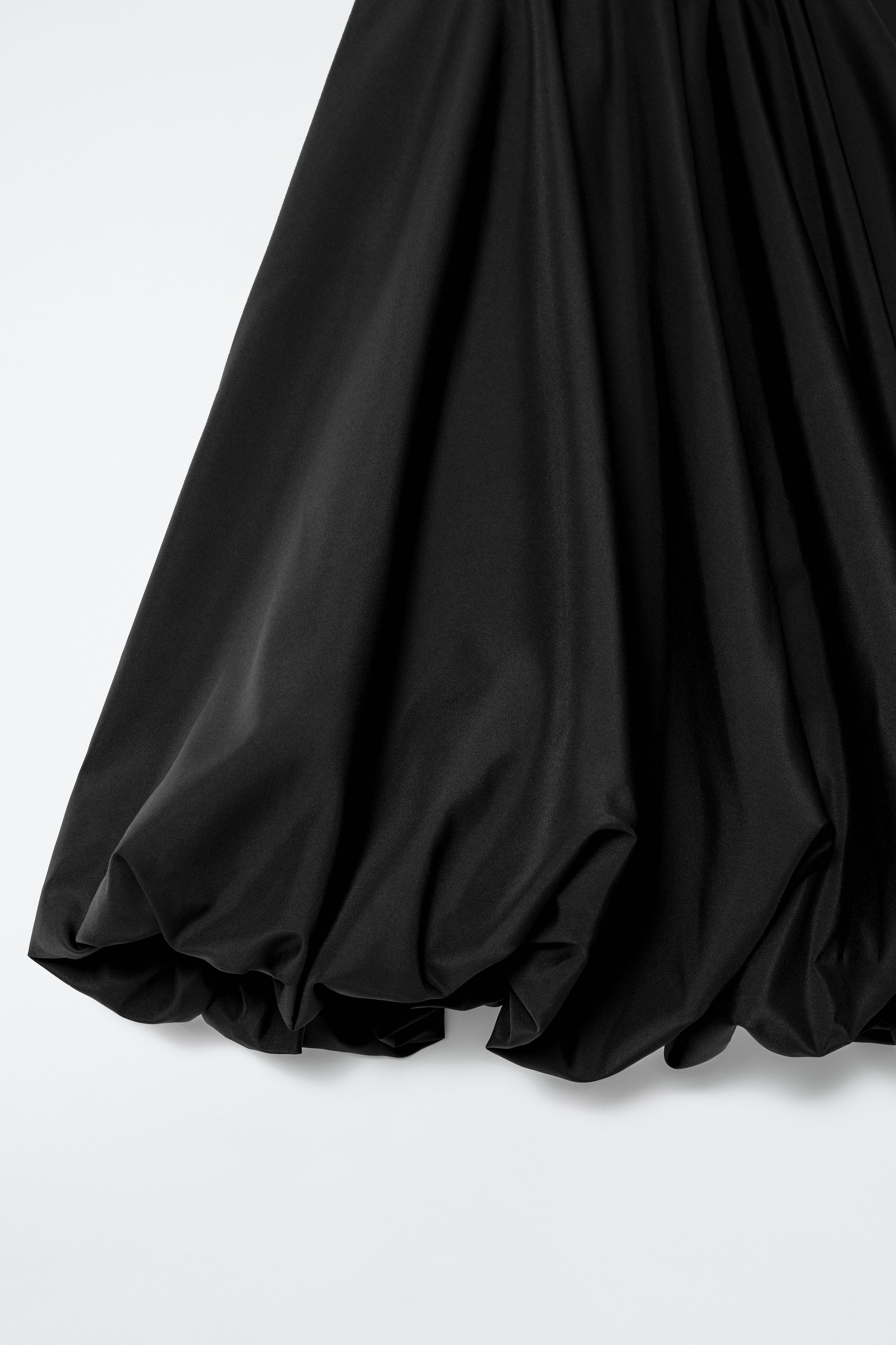 BUBBLE-HEM SKIRT