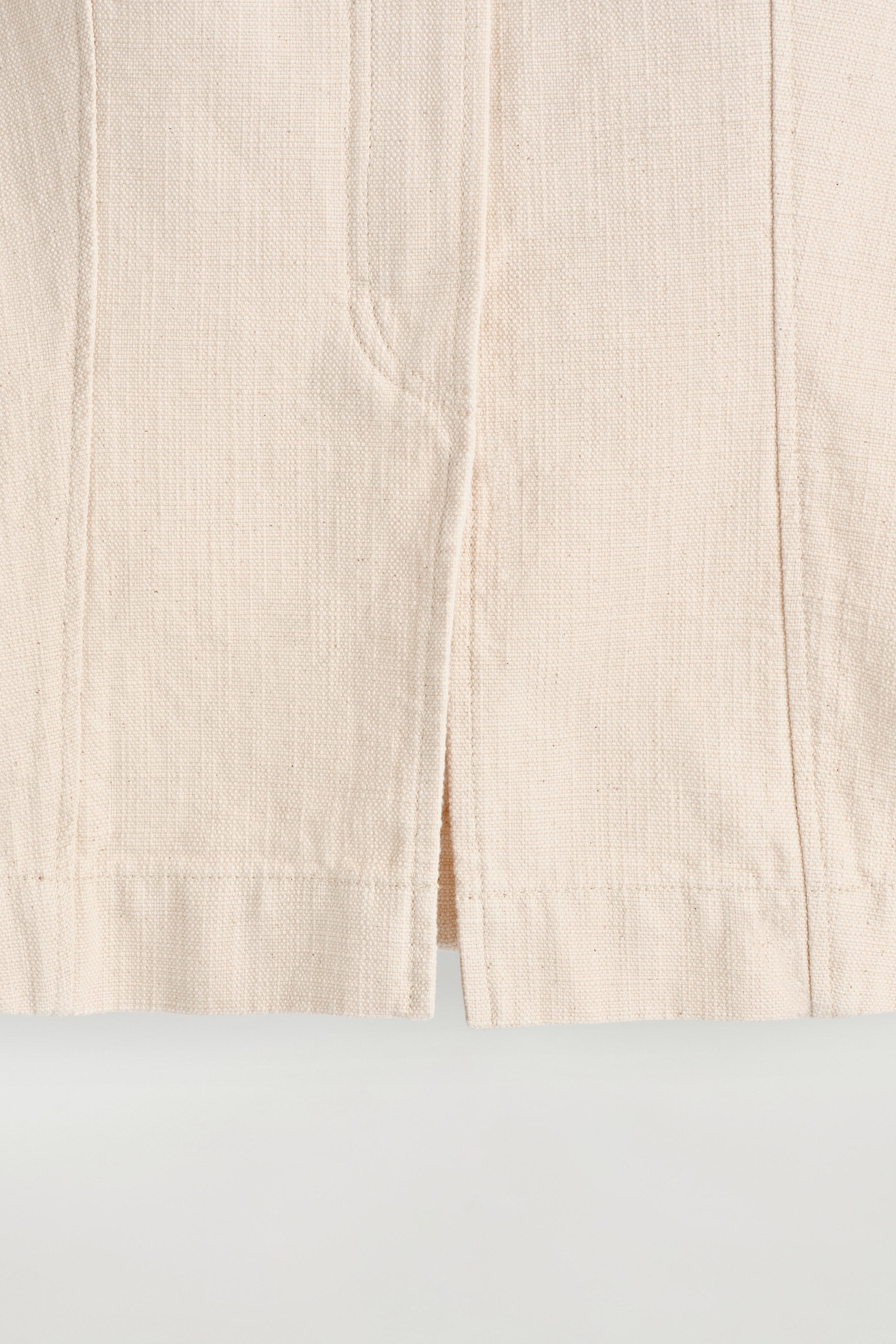 Ingrandisci l'immagine: SLEEVELESS DENIM TOP - OFF-WHITE - DONNA | H&M CH 7