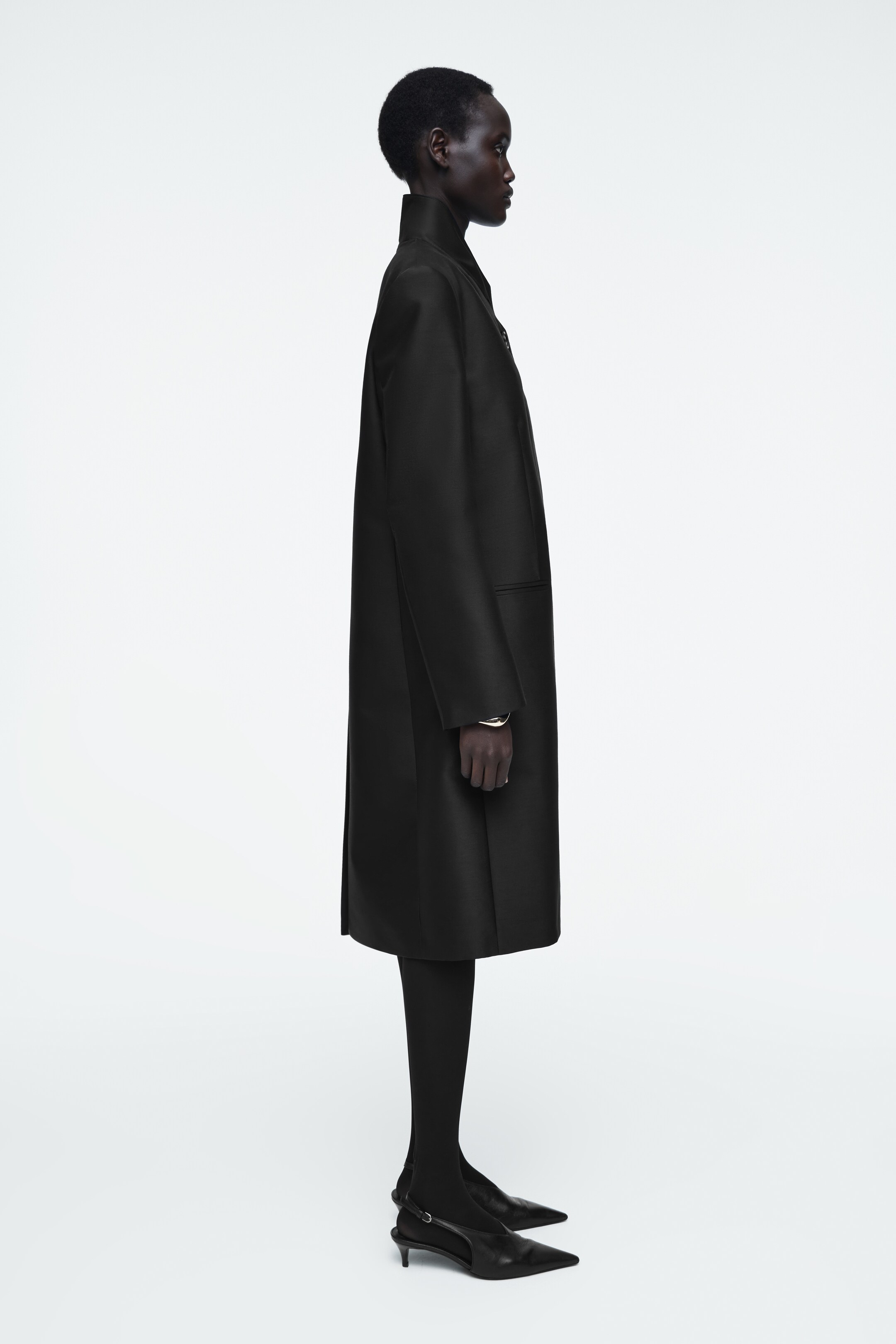 Agrandir l'image: MANTEAU DROIT EN SATIN DE LAINE - NOIR - FEMME | H&M CH 2