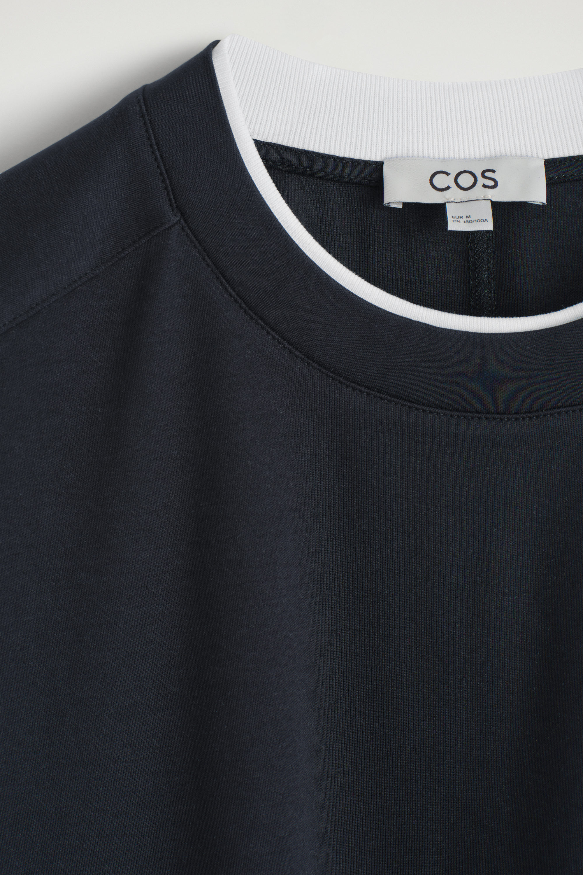 OVERSIZED LAYERED-EFFECT T-SHIRT - BLACK / WHITE | COS