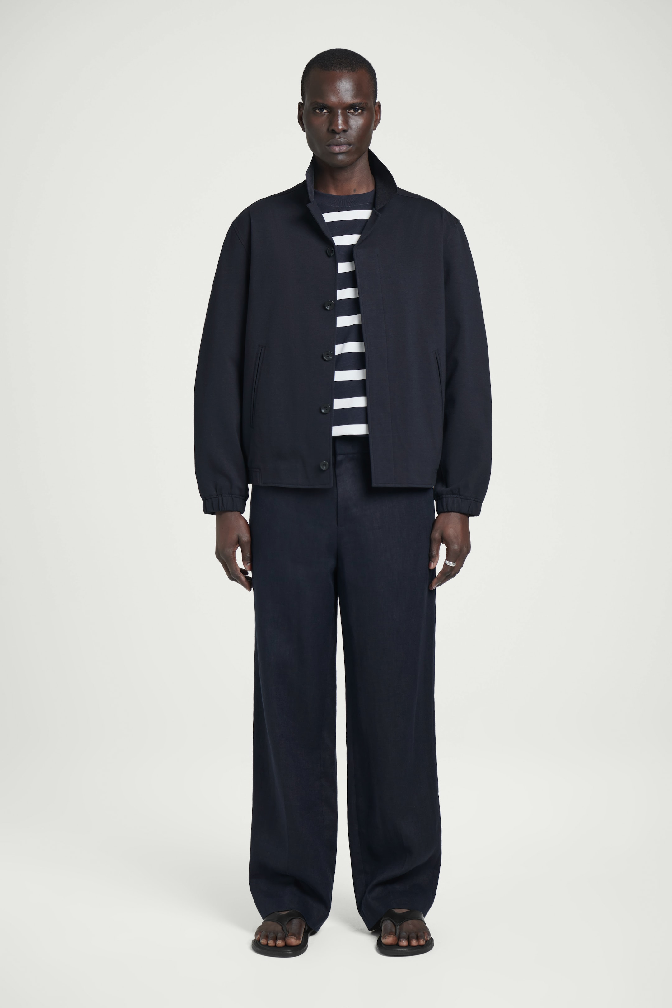 Visualizza immagine più grande: T-SHIRT OVERSIZE CON MANICHE A 3/4 - BLU NAVY / BIANCO / RIGHE - UOMO | H&M IT 2