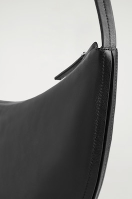 CURVED SHOULDER BAG - LEATHER — BLACK 3
