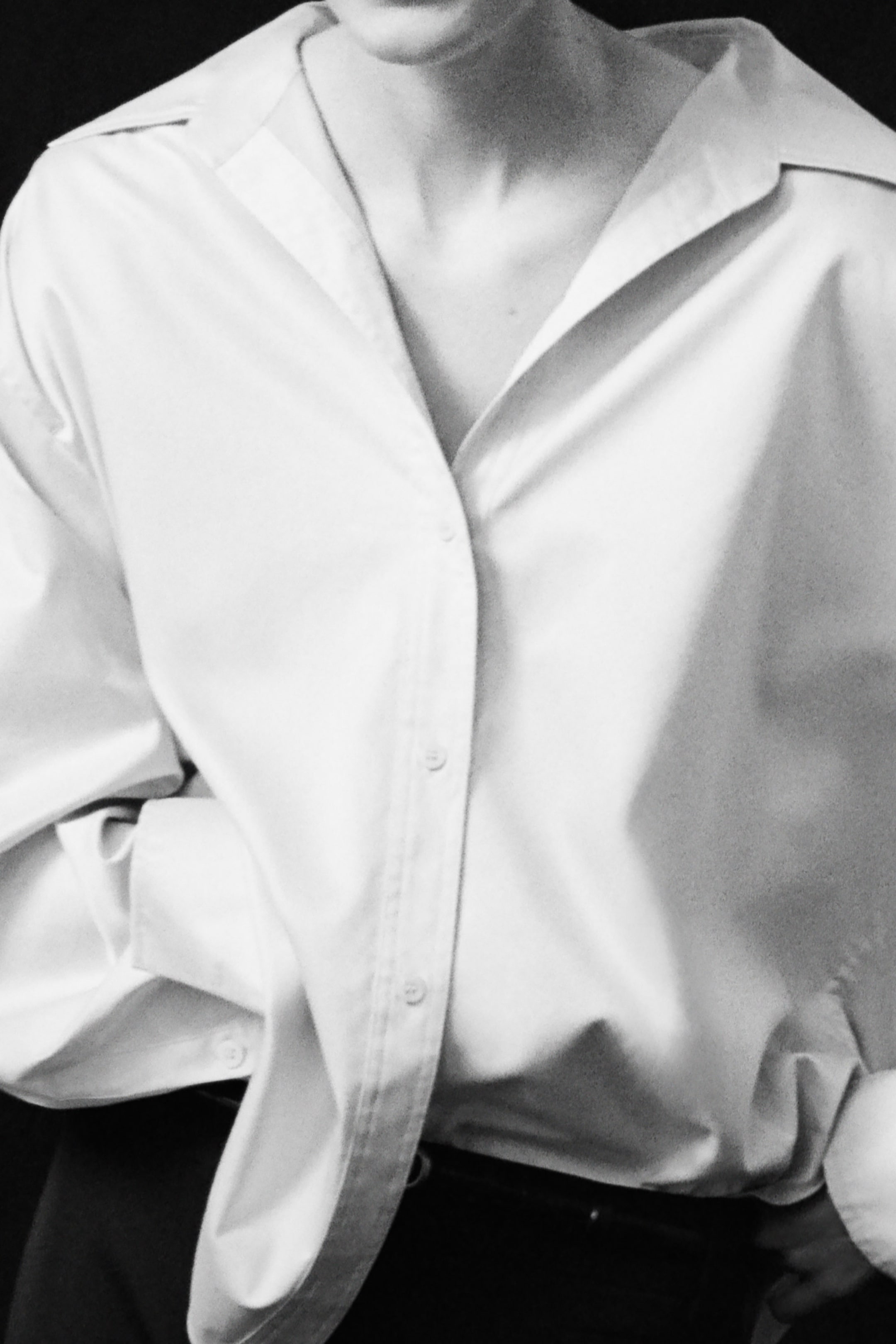 CAMICIA IN COTONE CON COLLETTO APERTO