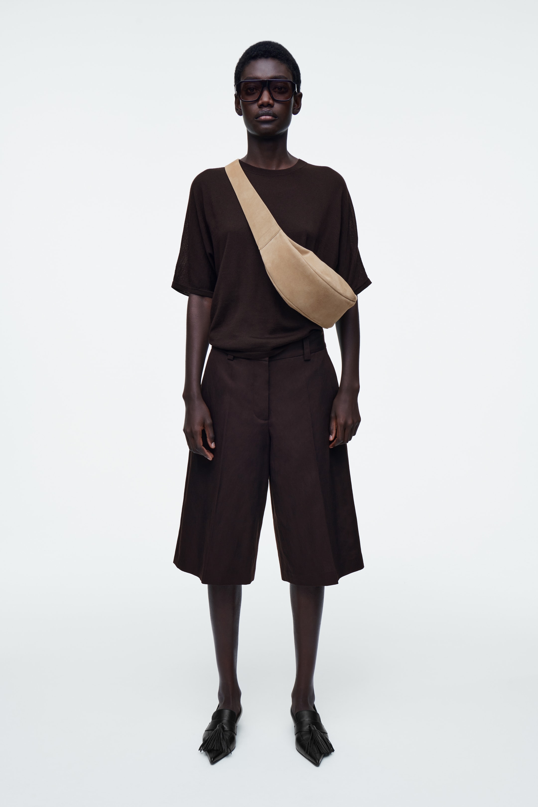 View larger image: SWING CROSSBODY - SUEDE - BEIGE - Ladies | H&M GB 3