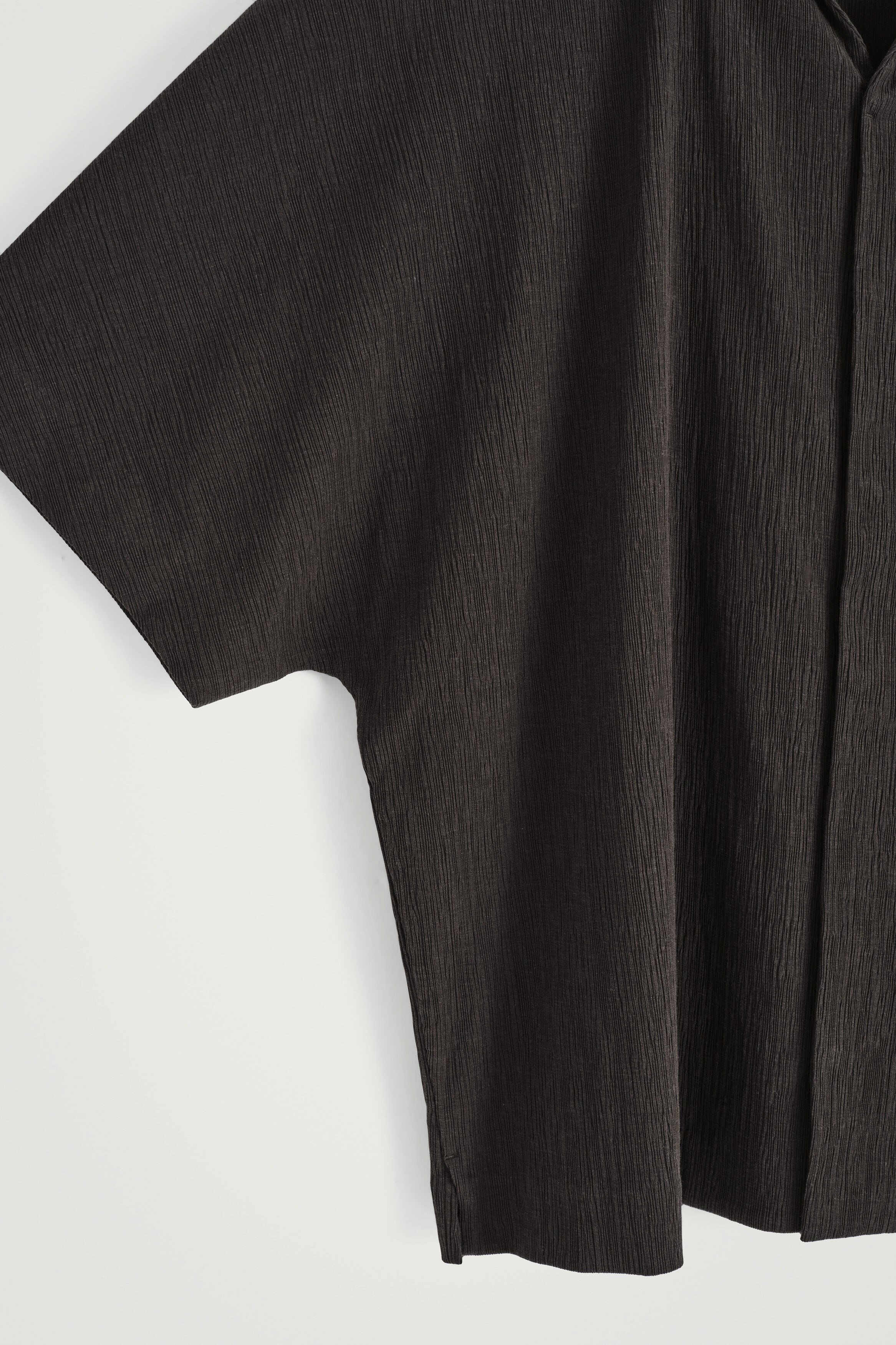 “COS MEN” Crinkled Cotton Shirt CRINKLED-COTTON SHIRT - DARK BROWN | COS