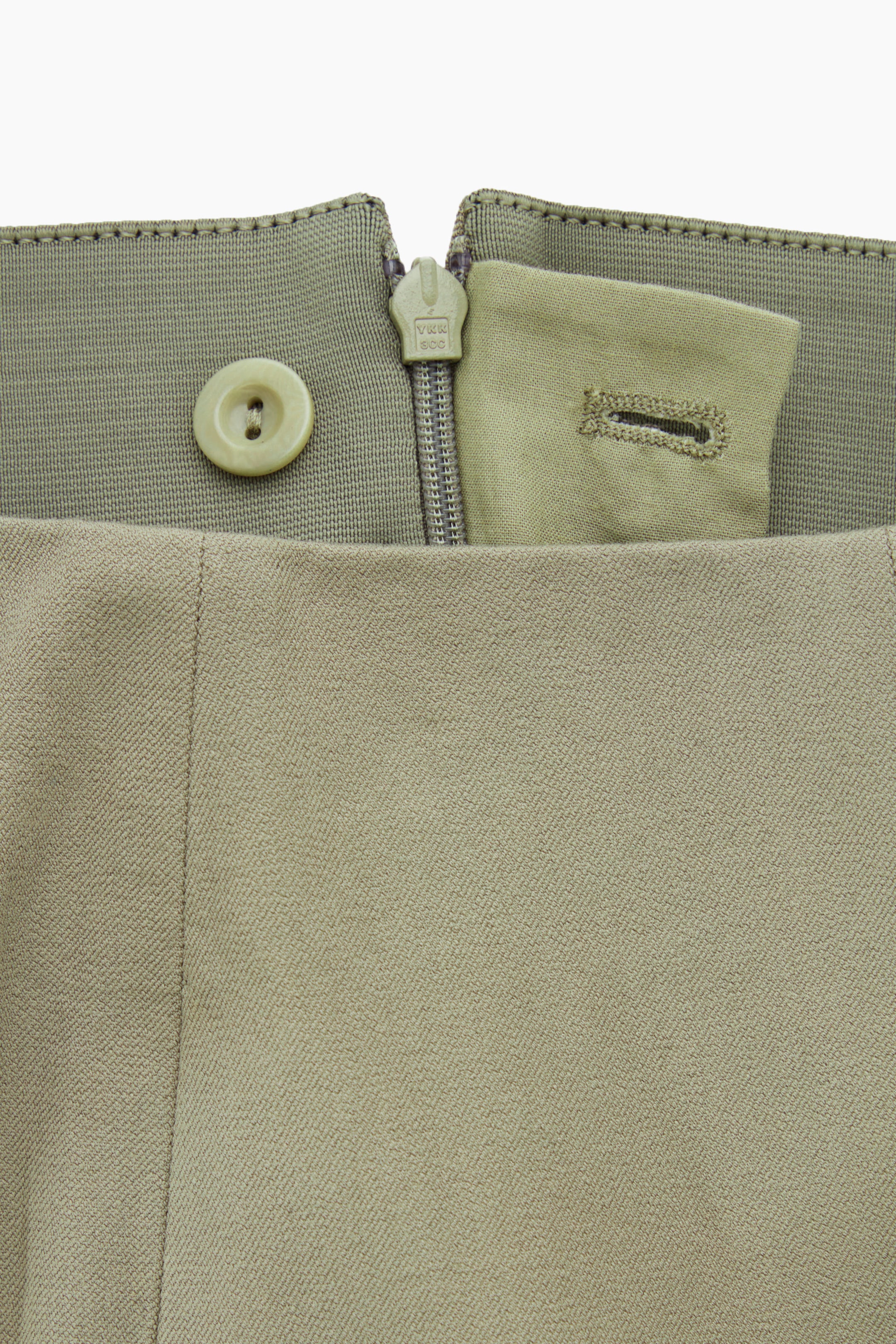 StillMedia/DescriptiveDetail