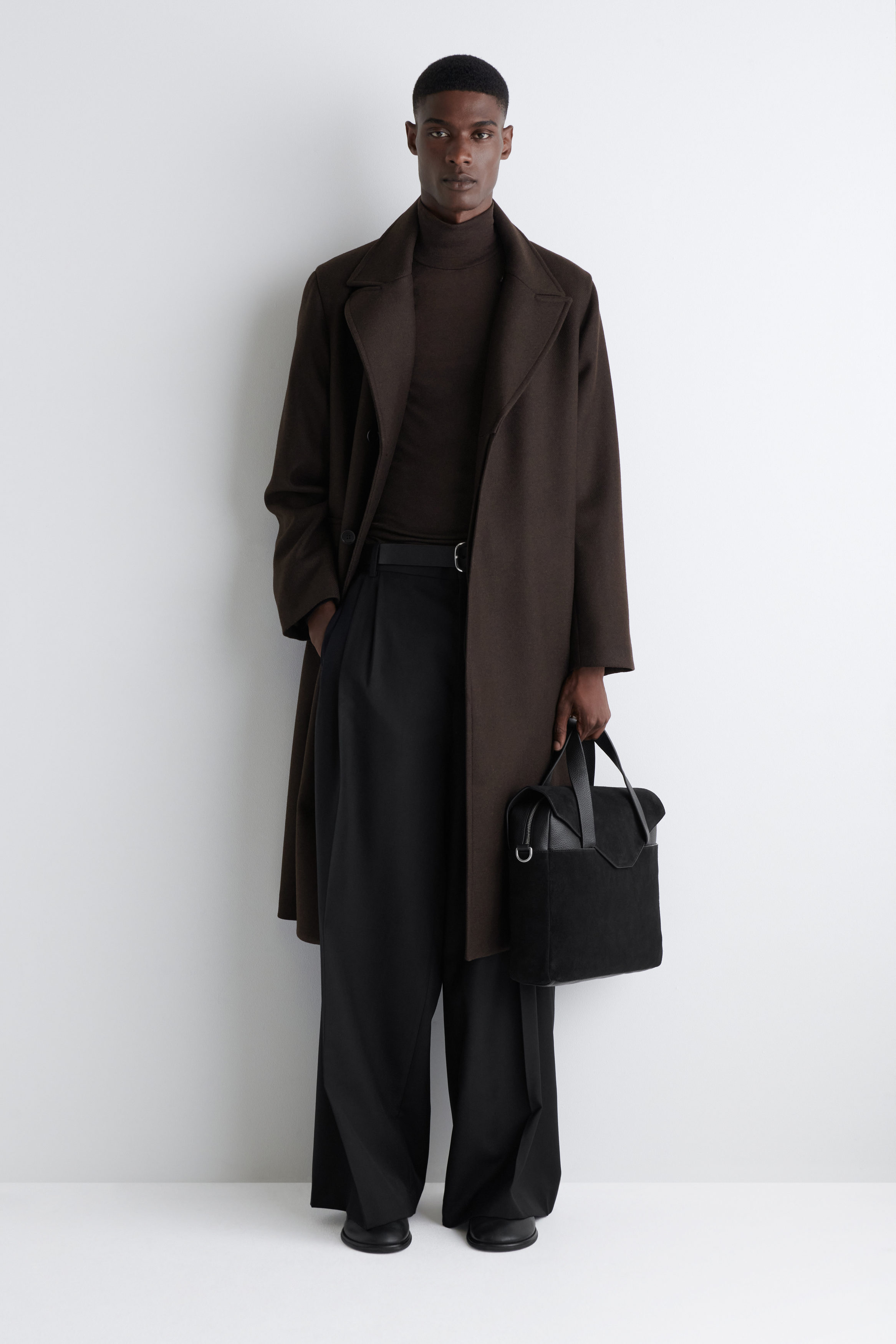 MINIMAL BRIEFCASE - SUEDE - BLACK | COS US