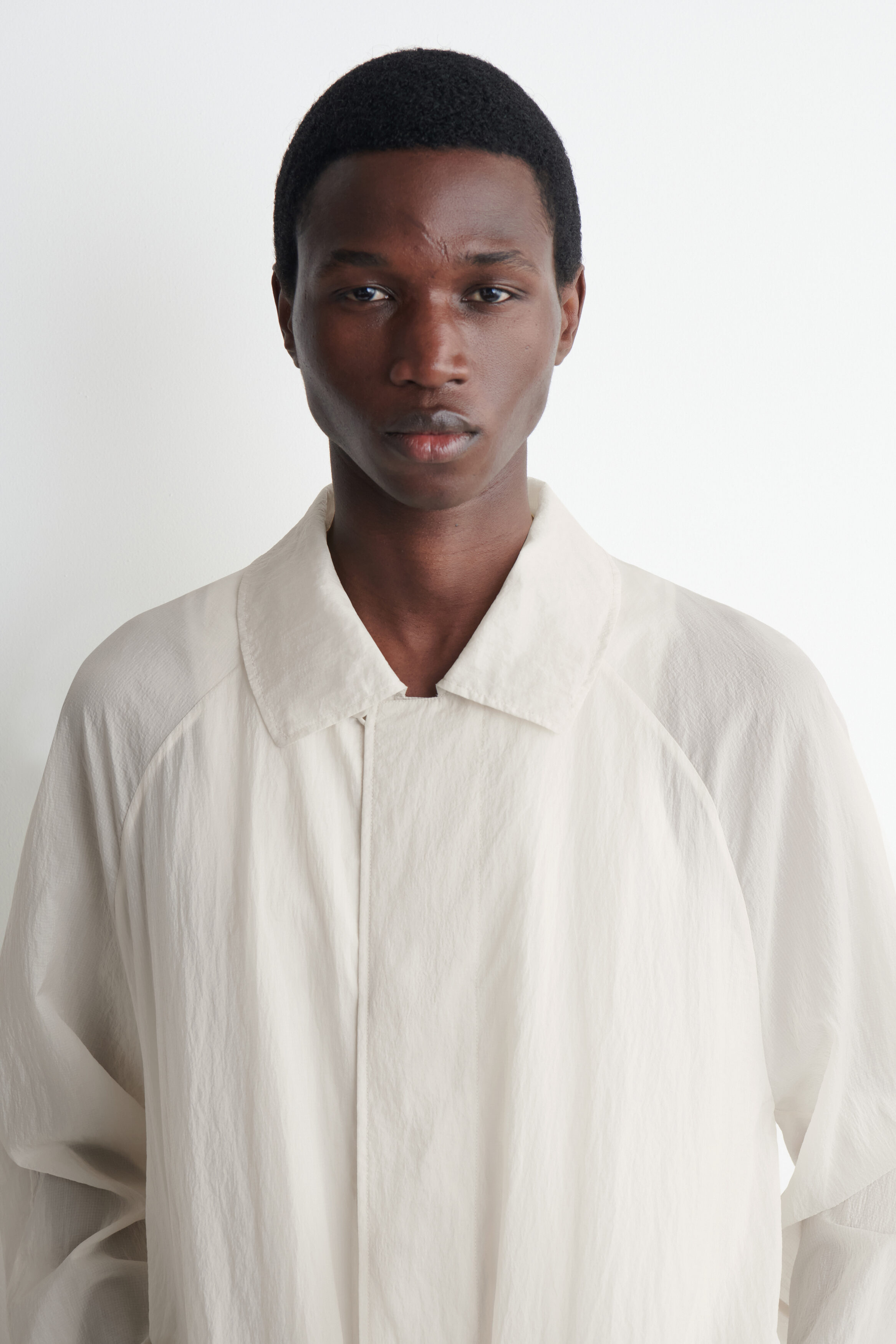 TECHNICAL SHEER-NYLON TRENCH COAT - ECRU | COS US