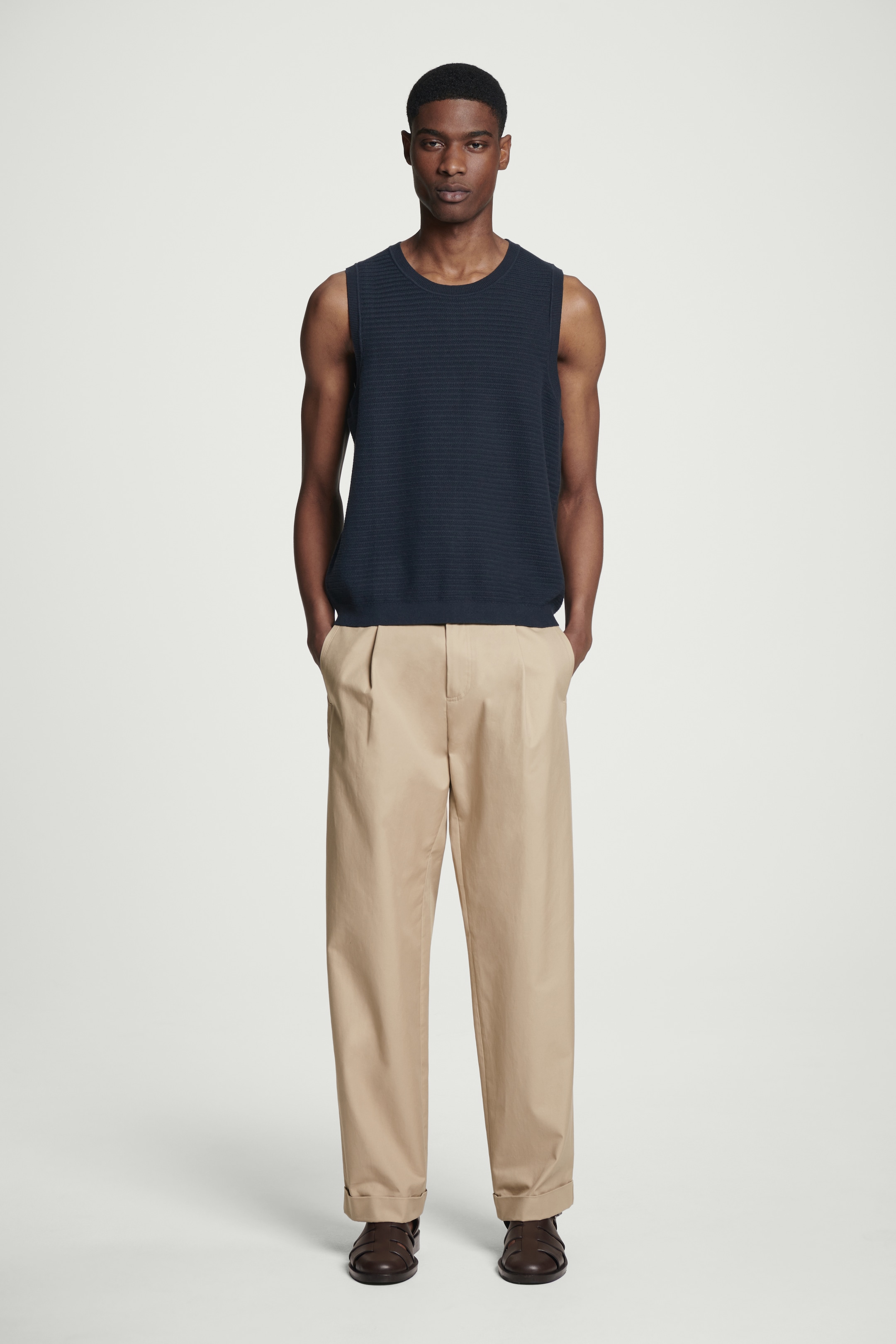 Grösseres Bild ansehen: STRUKTURIERTES TANKTOP AUS BAUMWOLLE - NAVYBLAU - HERREN | H&M CH 2