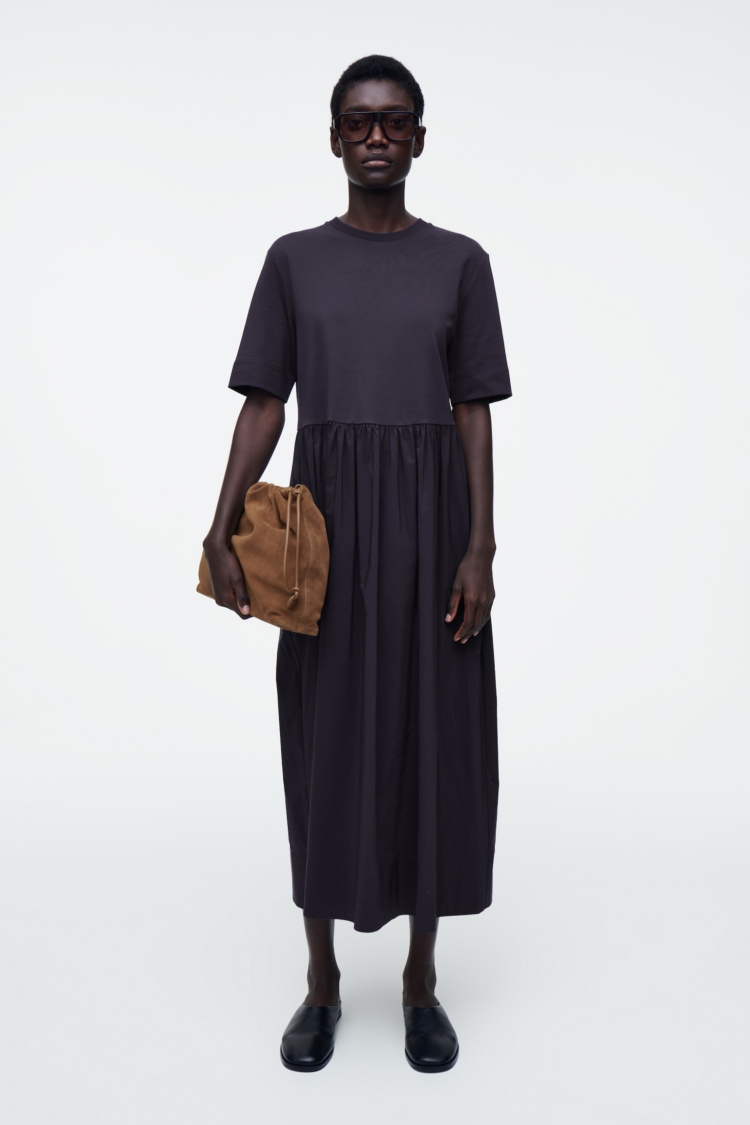 ROBE MIDI CONTRASTÉE - BLEU MARINE/ROUGE