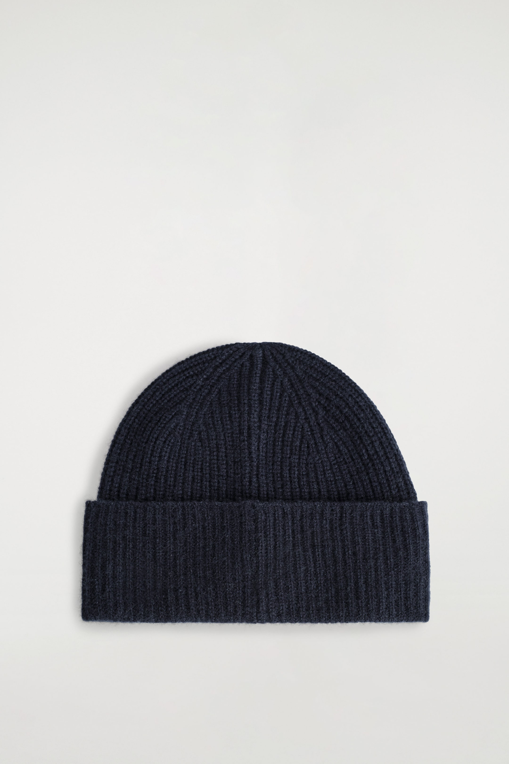 BONNET EN LAINE-CACHEMIRE