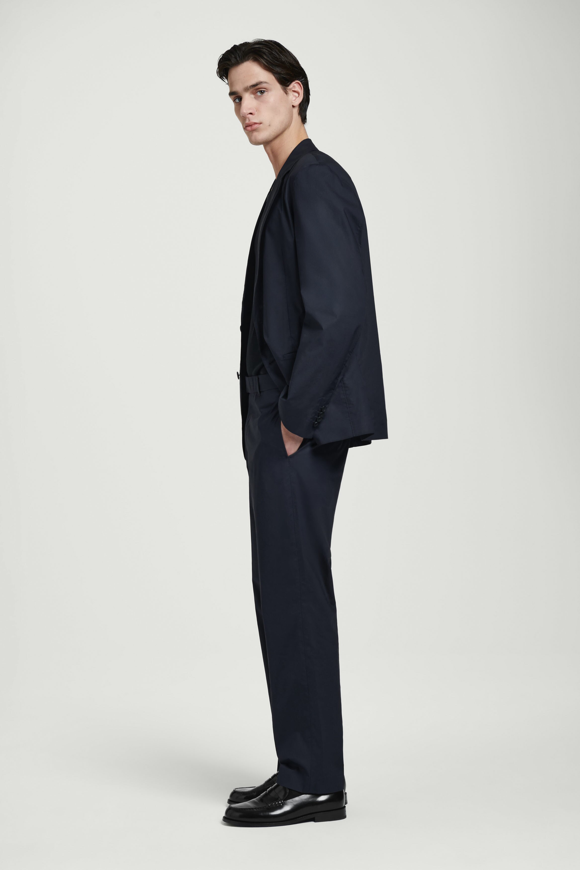定価5万円 LOWNN STRAIGHT TROUSERS RELAXED COTTON STRAIGHT-LEG TROUSERS - MOLE | COS