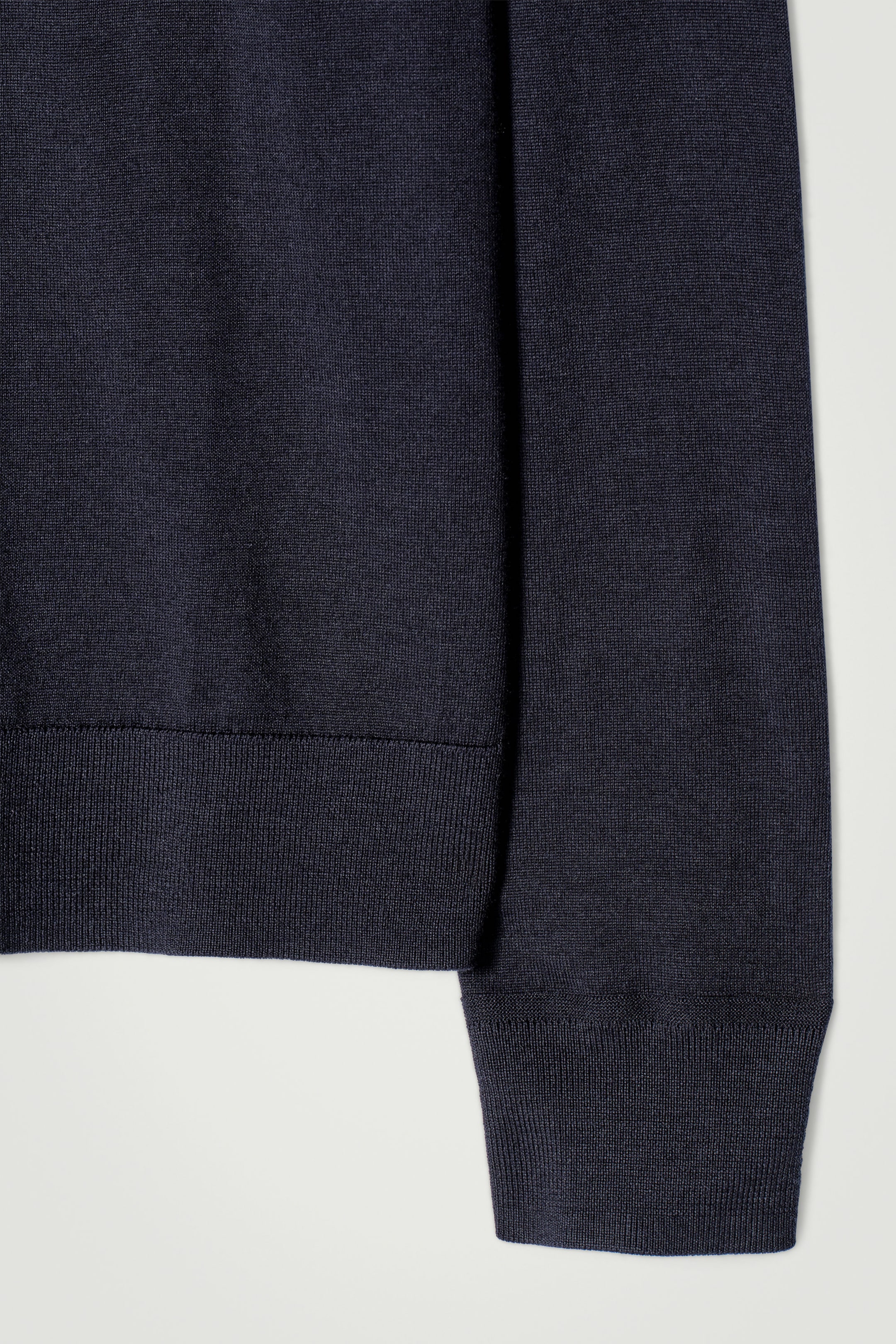 SLIM MERINO WOOL MOCK-NECK SWEATER