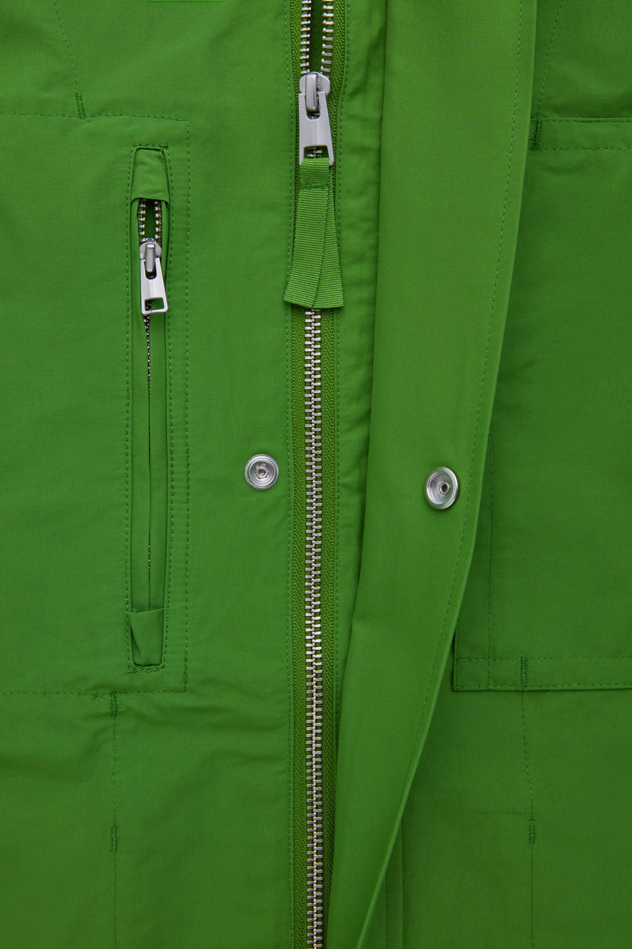 StillMedia/DescriptiveDetail