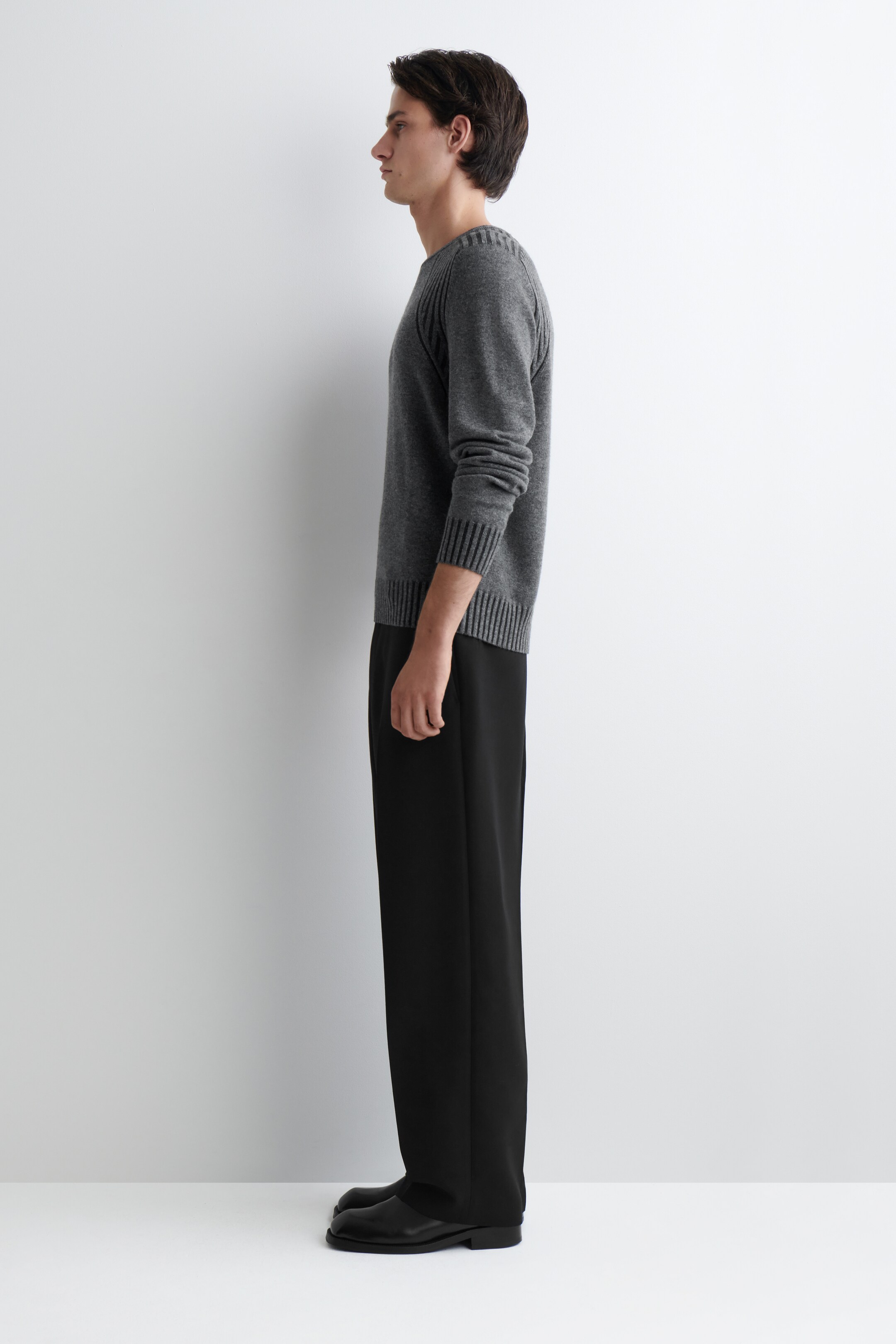 View larger image: MERINO-CASHMERE CREW-NECK JUMPER - GREY - Men | H&M GB 2