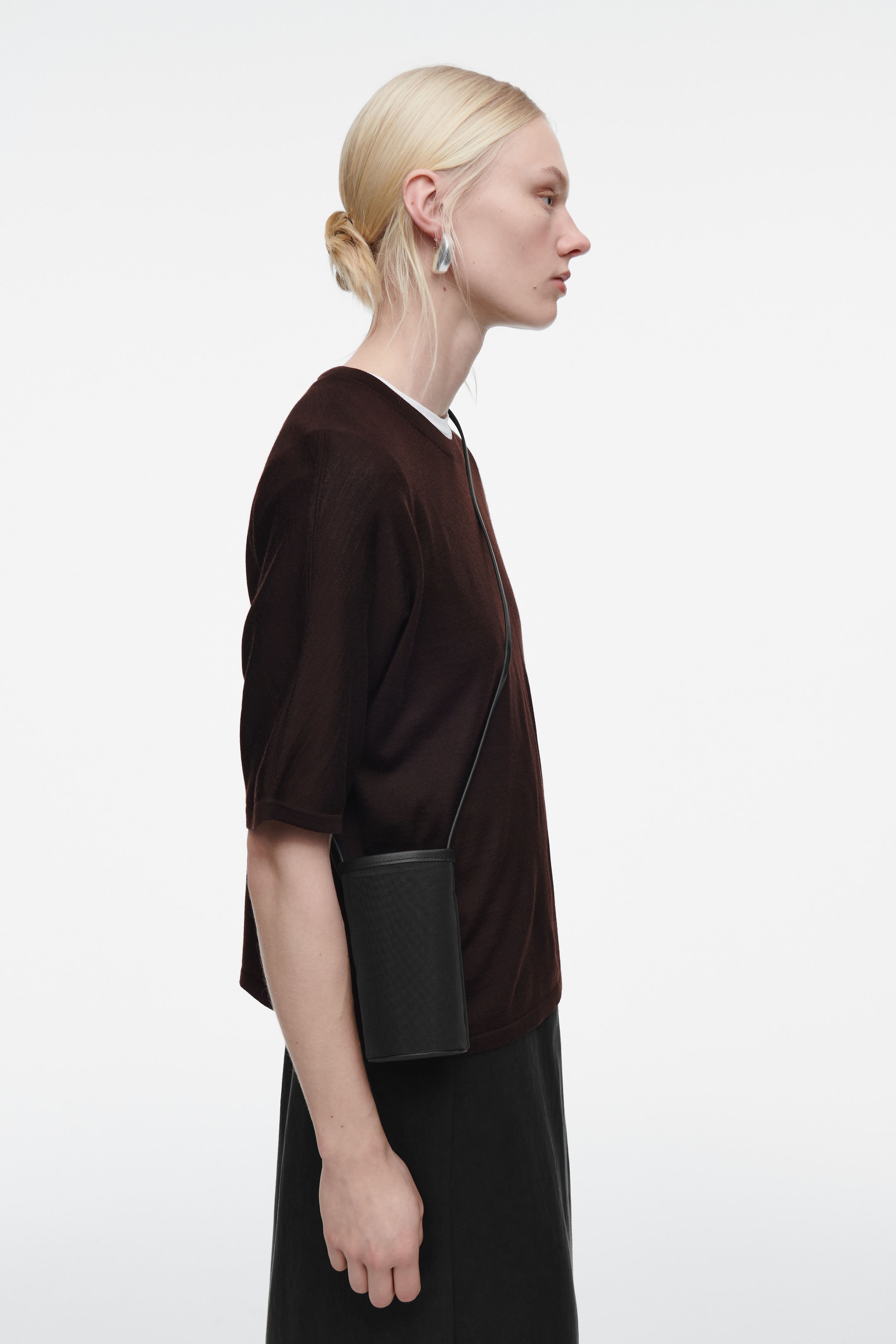 Se større billede: CROSSBODY-FLASKEHOLDER – MESH - SORT - DAME | H&M DK 2