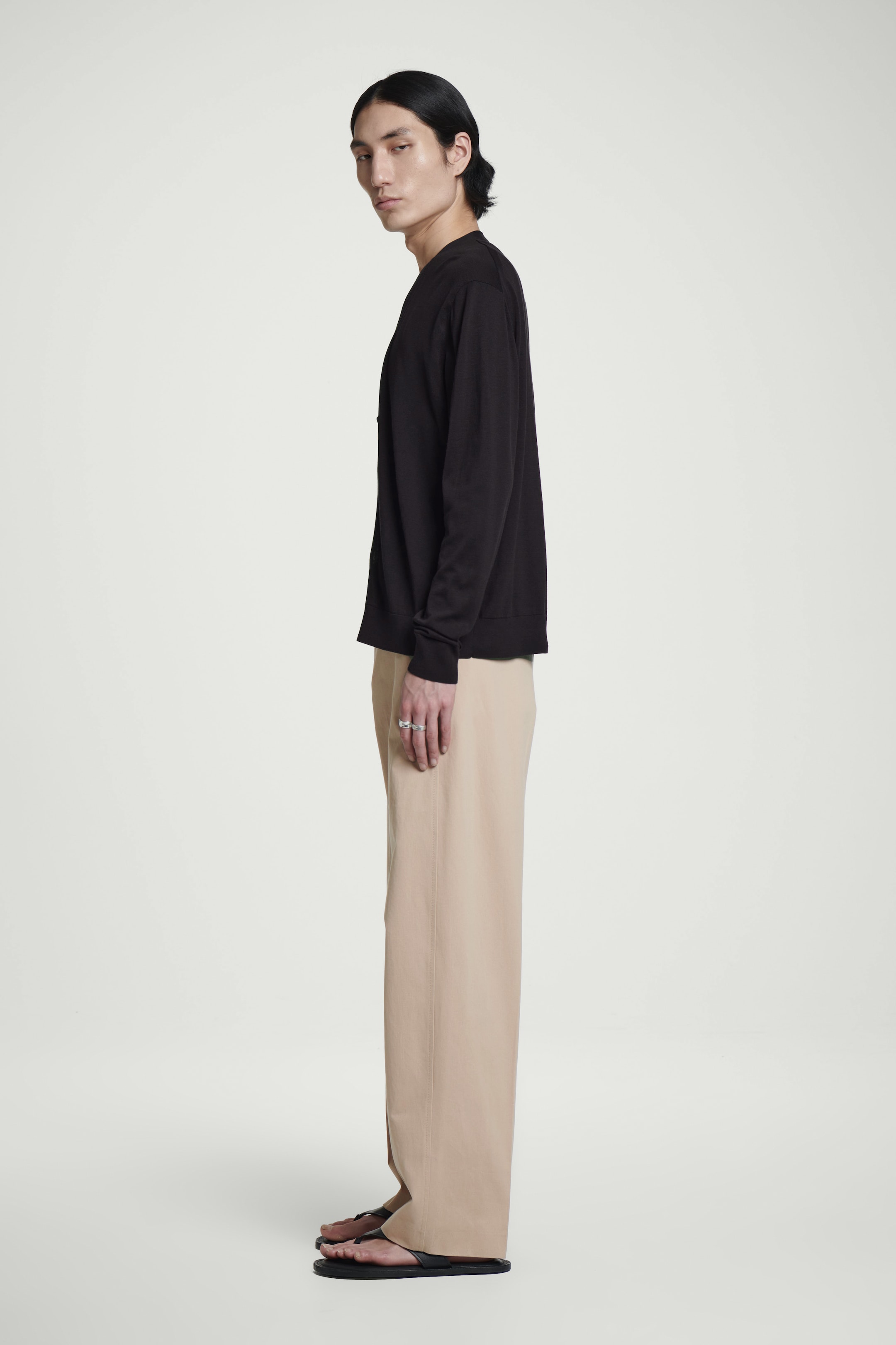 View larger image: RELAXED STRAIGHT-LEG CHINOS - BEIGE - Men | H&M GB 3