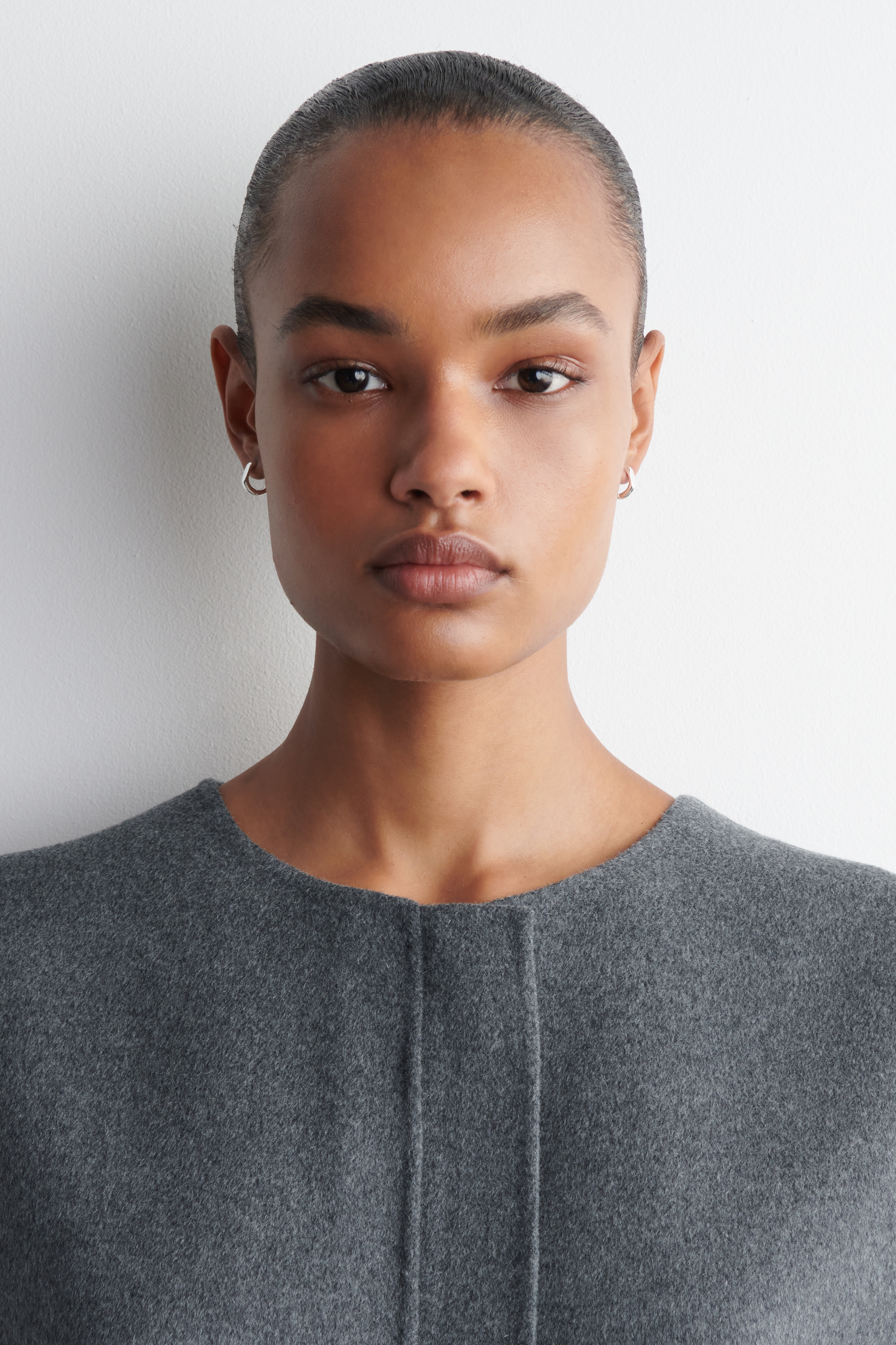 SOCHAŘSKÉ MINI KRUHOVÉ NÁUŠNICE - STŘÍBRNÁ/ZLATÁ