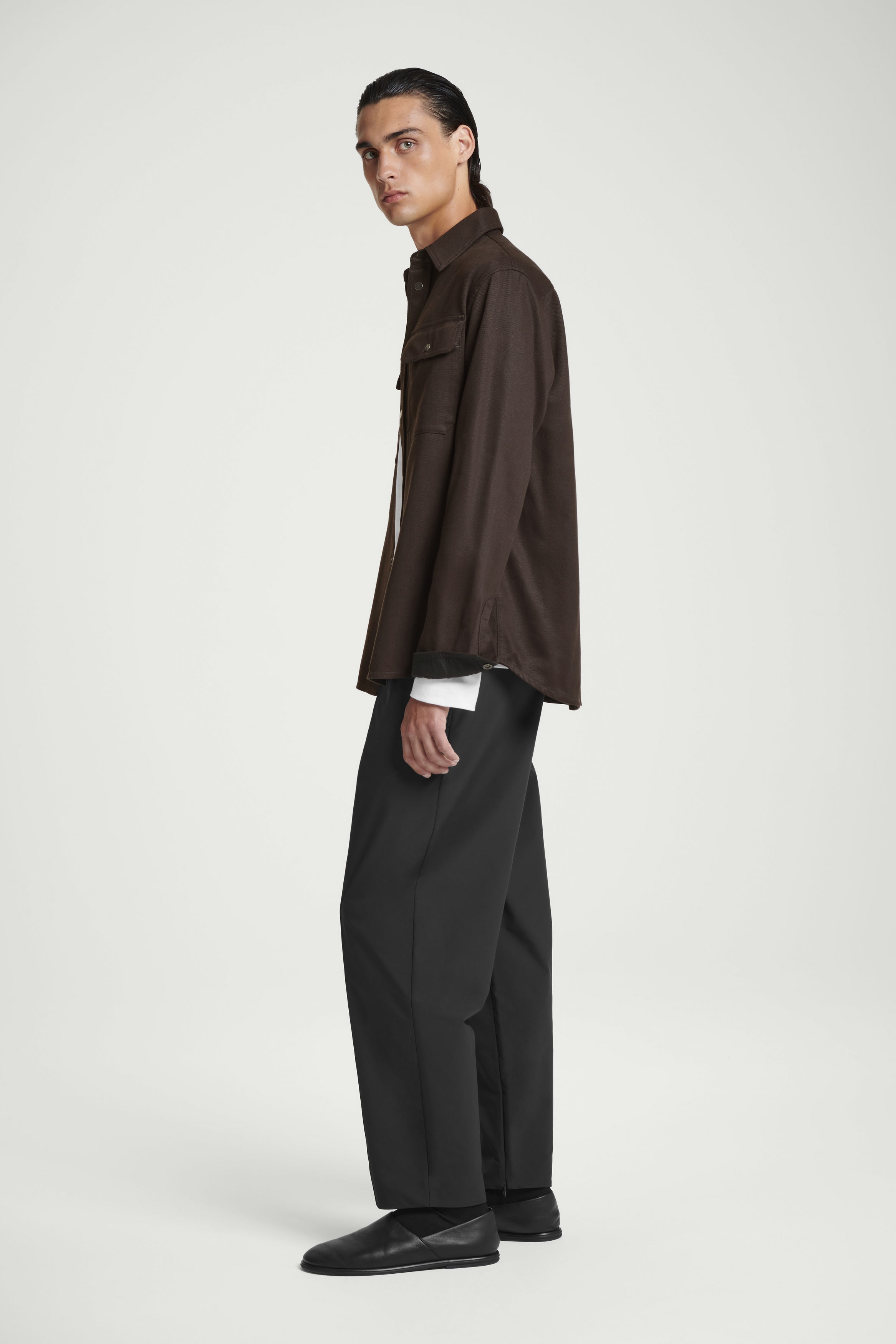 PINTUCKED TAPERED TRACK PANTS - BLACK | COS