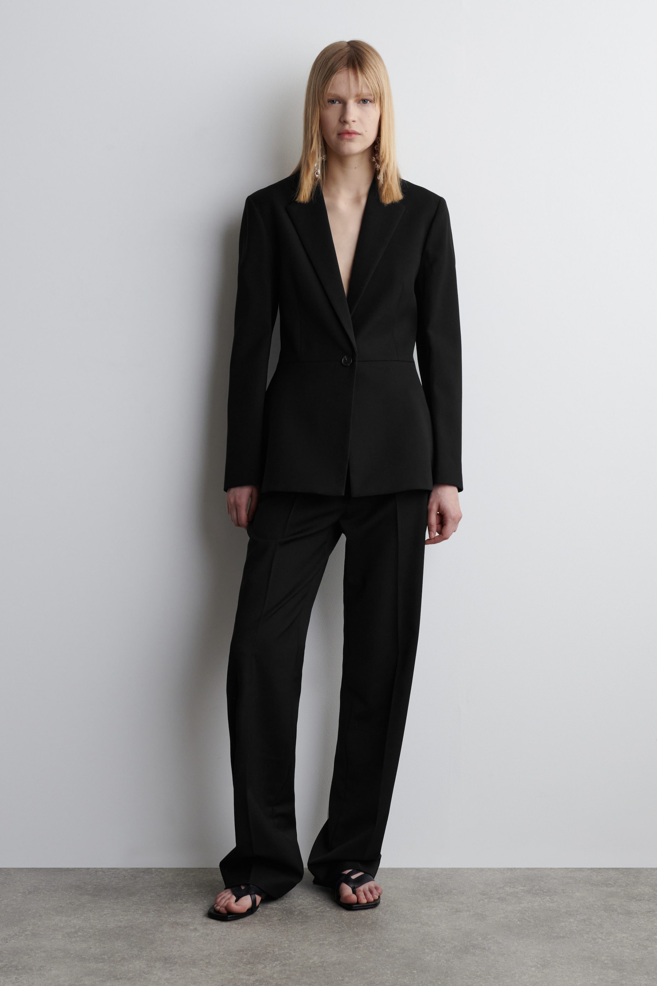 TAILORED WOOL SLIM-LEG TROUSERS