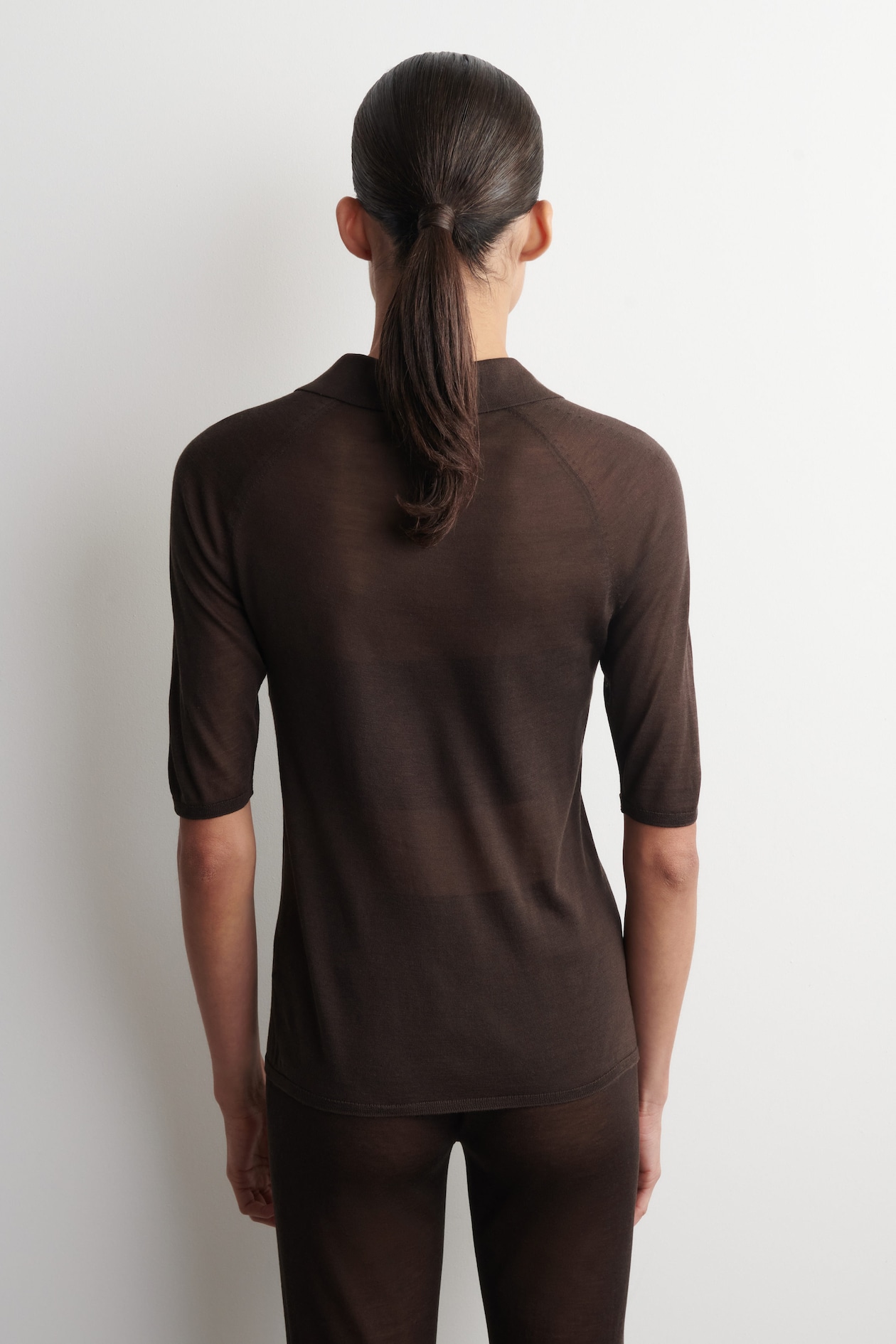 SHEER KNITTED SILK POLO SHIRT — BITTER CHOCOLATE