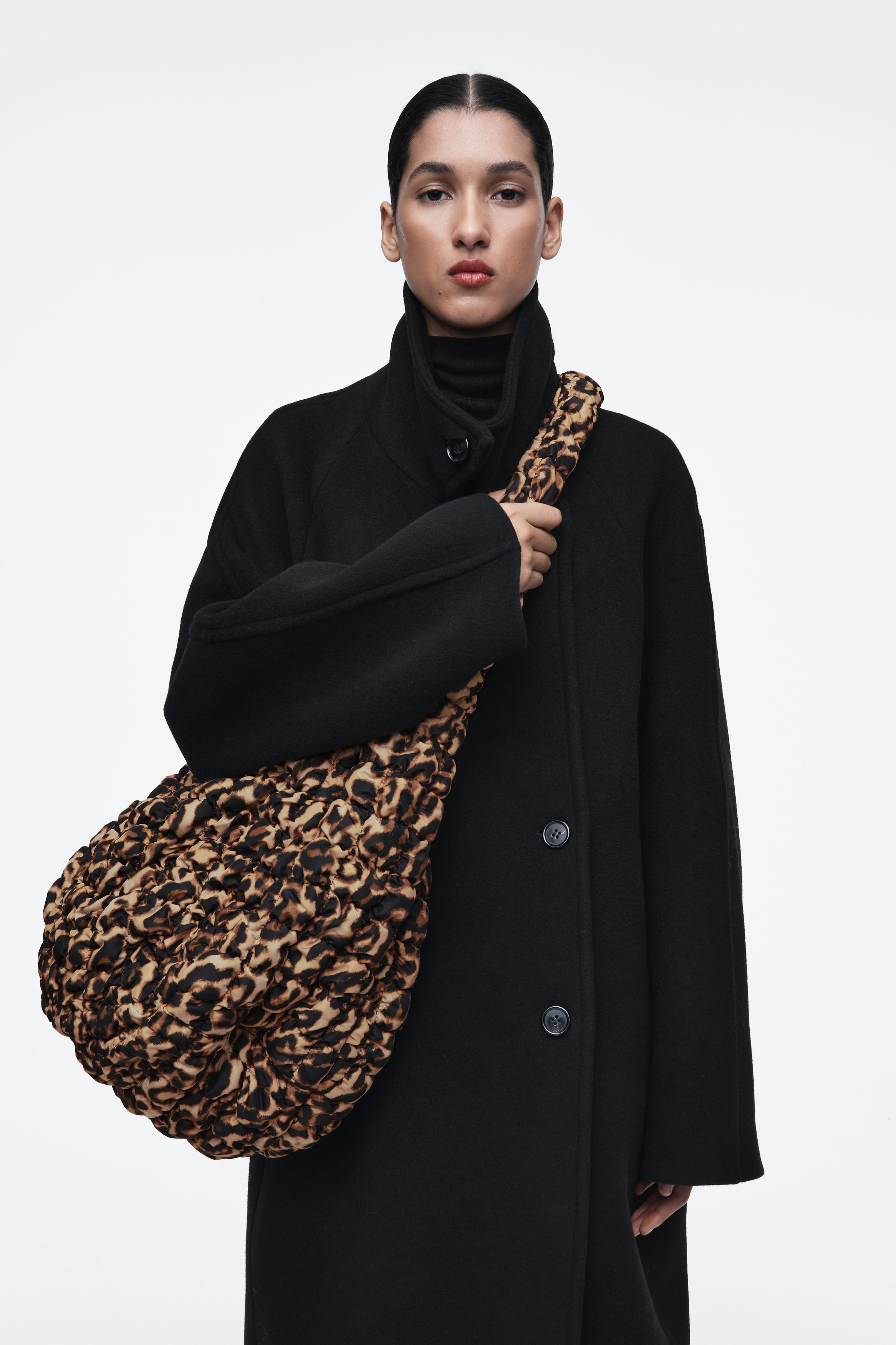 OVERSIZED QUILTED CROSSBODY BAG - LEOPARD | COS