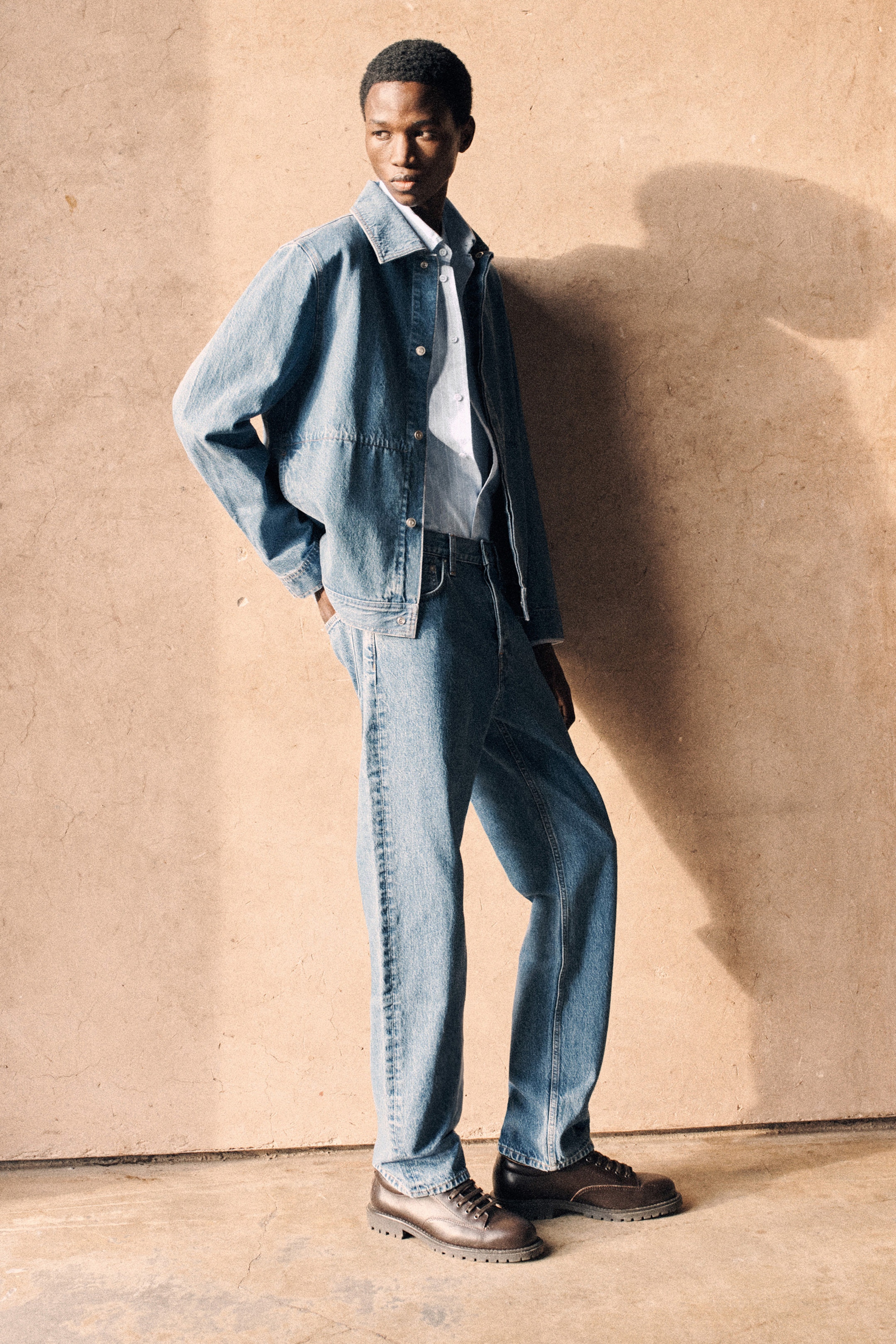 SIGNATURE REGULAR-FIT STRAIGHT-LEG JEANS