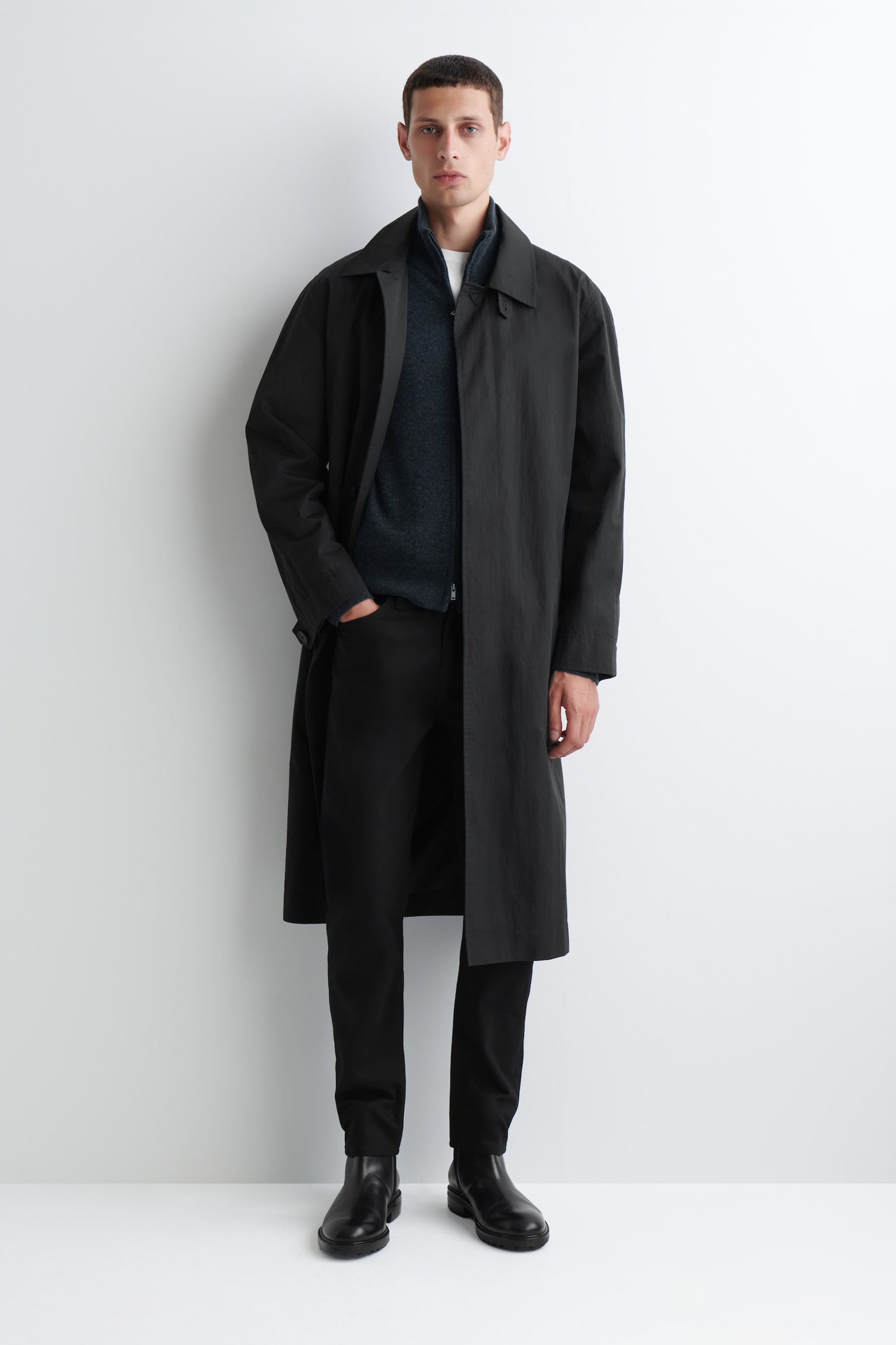 PIER JEANS MIT SCHMALEM BEIN - SCHWARZ/Dunkelblau