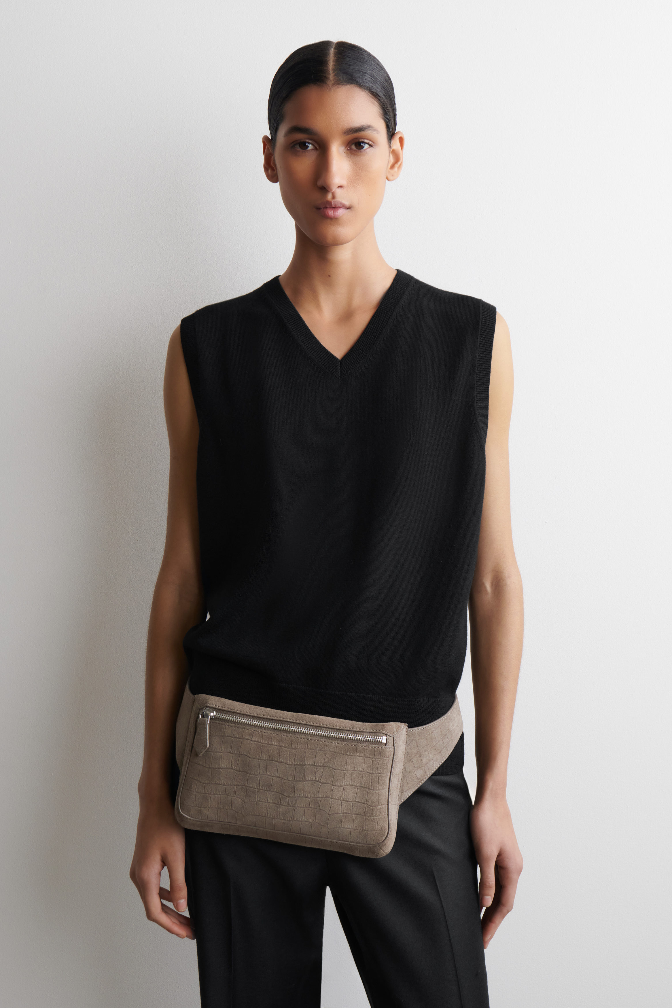 BRUNSWICK BELT BAG - CROC-EFFECT SUEDE - ELEPHANT GRAY | COS US