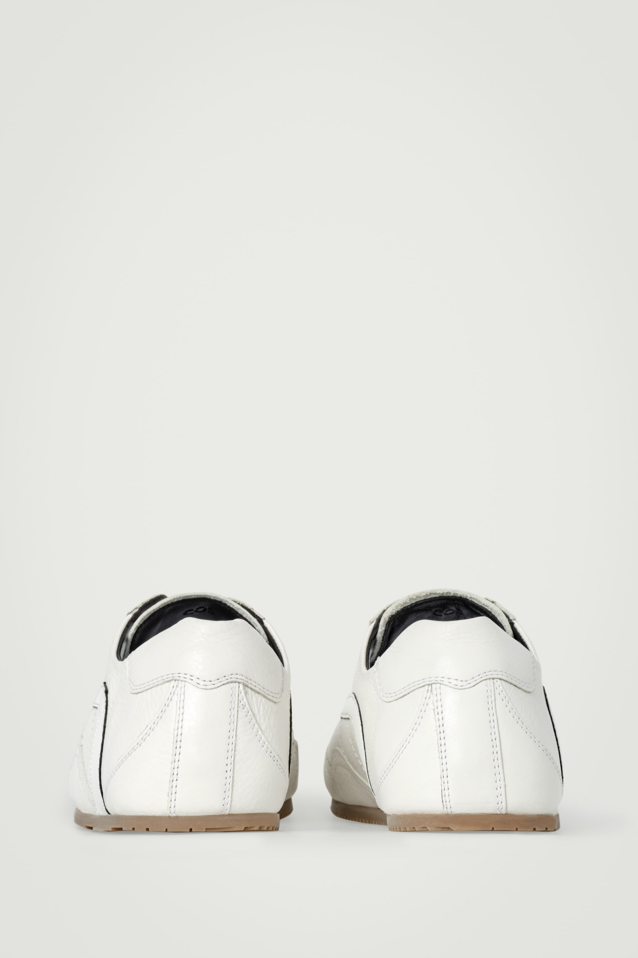 Visualizza immagine più grande: SNEAKERS MINIMAL IN PELLE - GESSO - UOMO | H&M IT 6