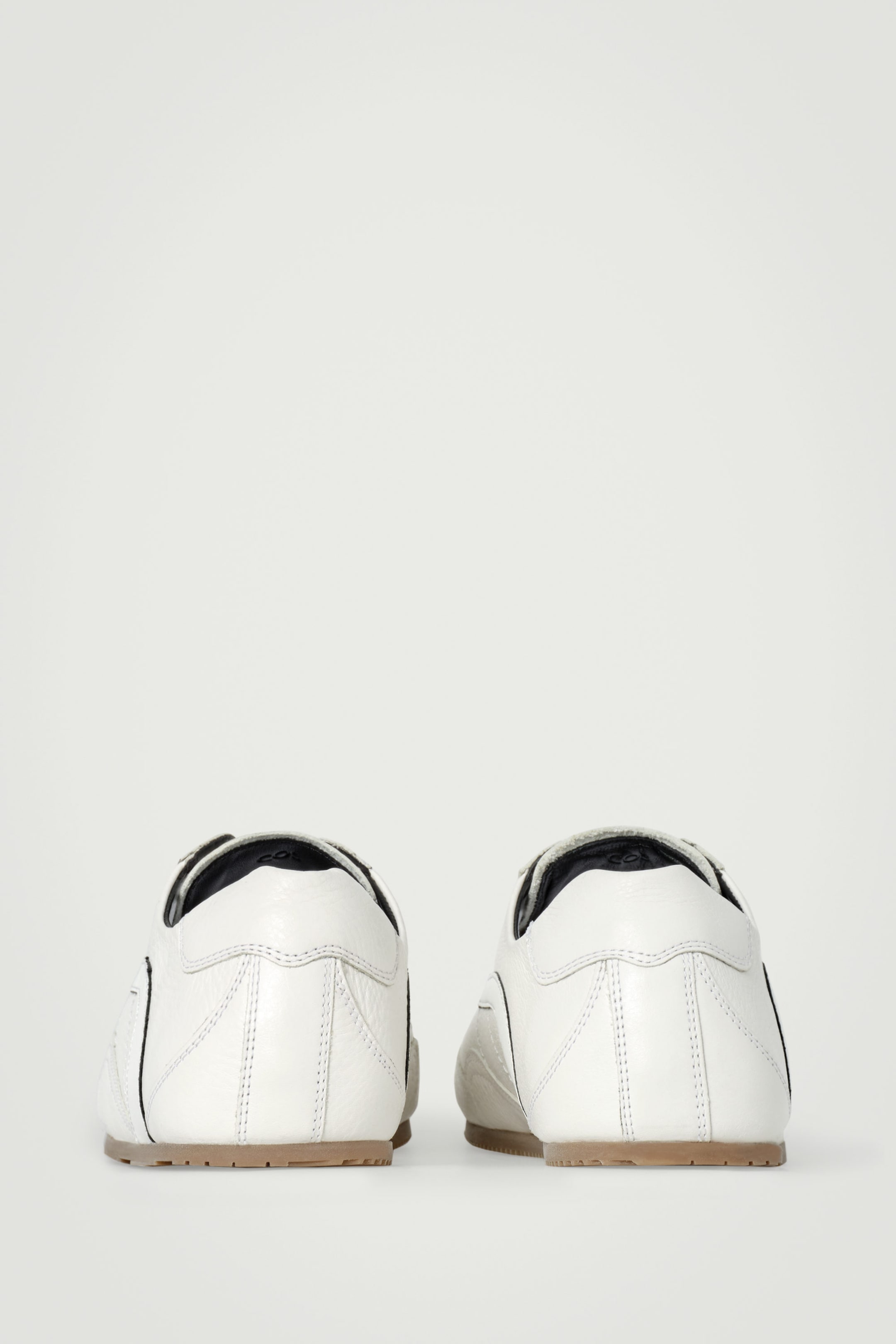 StillMedia/DescriptiveDetail