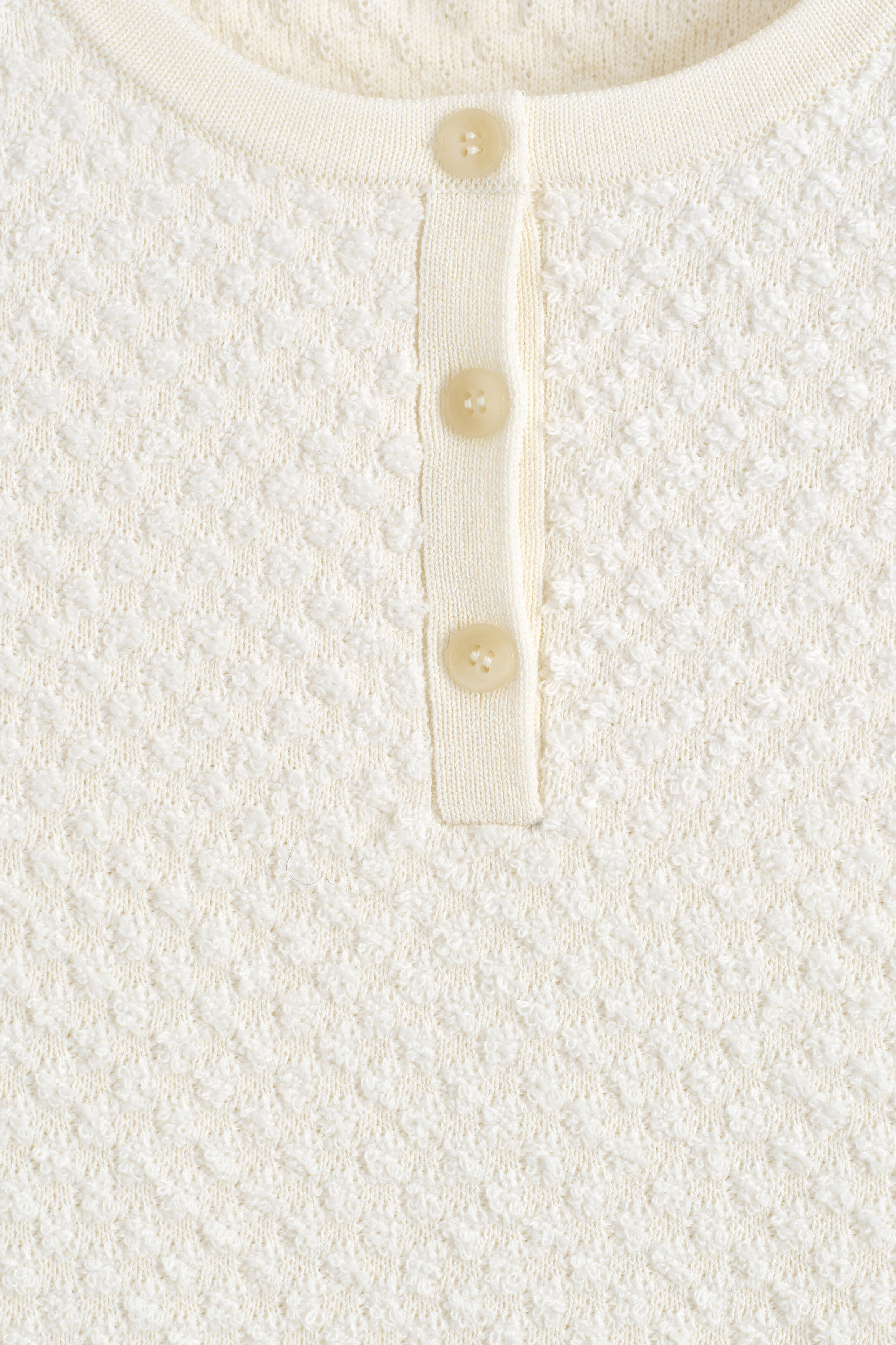 JACQUARD-KNIT HENLEY T-SHIRT - CREAM | COS US