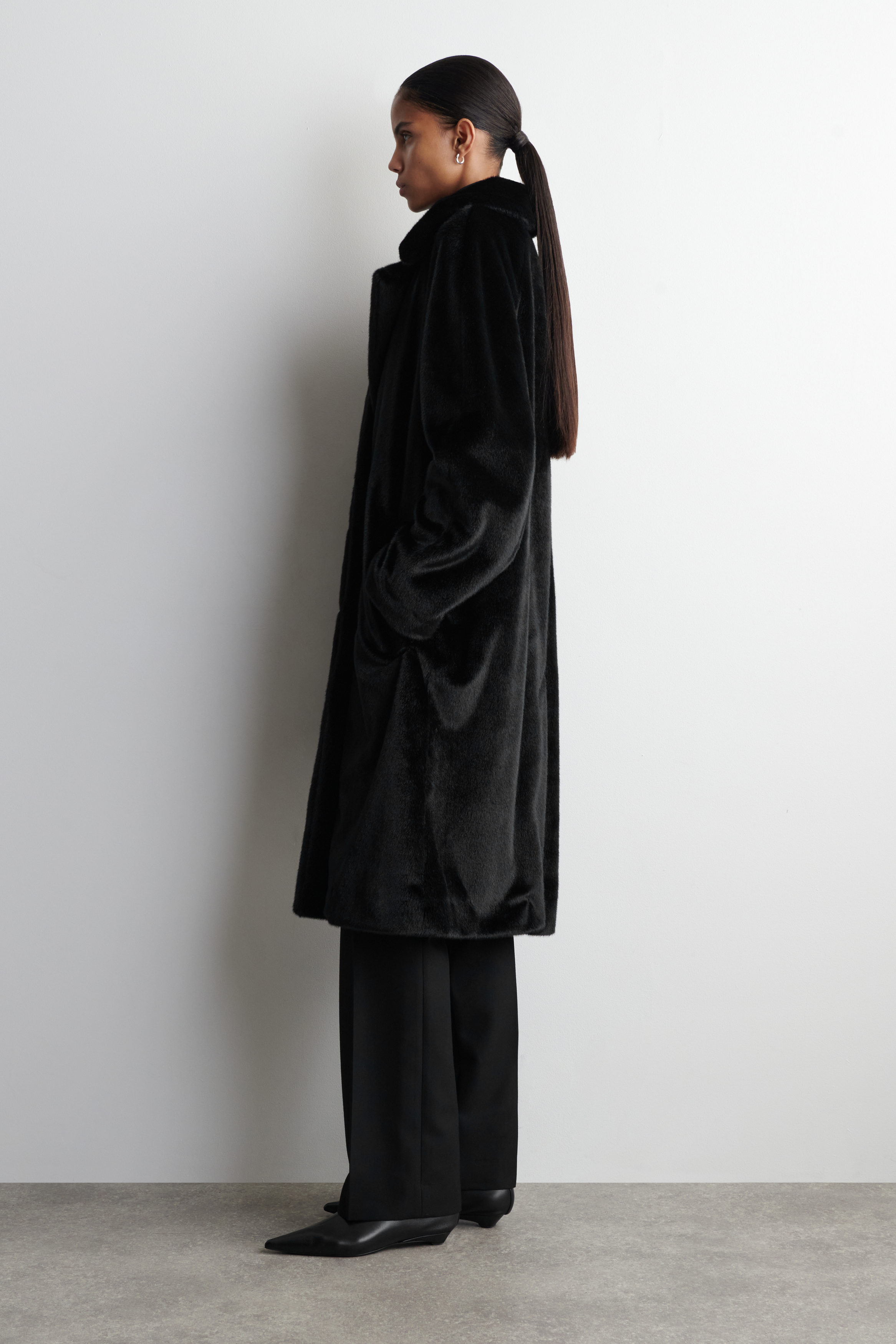 FUR-EFFECT LONG COAT - BLACK | COS US