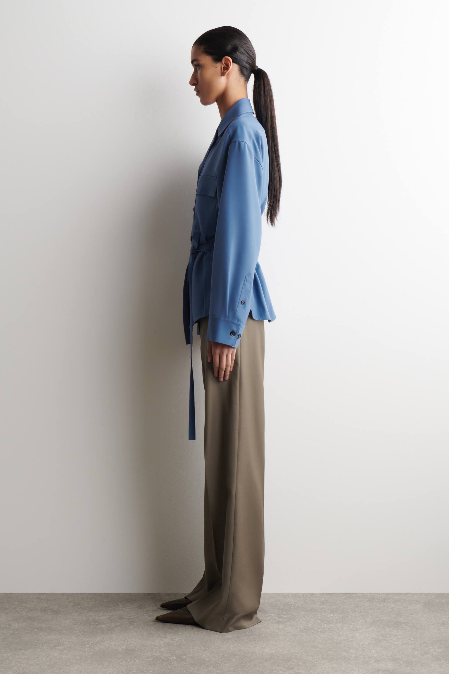 CHEMISE WORKWEAR CEINTURÉE EN MÉRINOS MÉLANGÉ - BLEU - 5