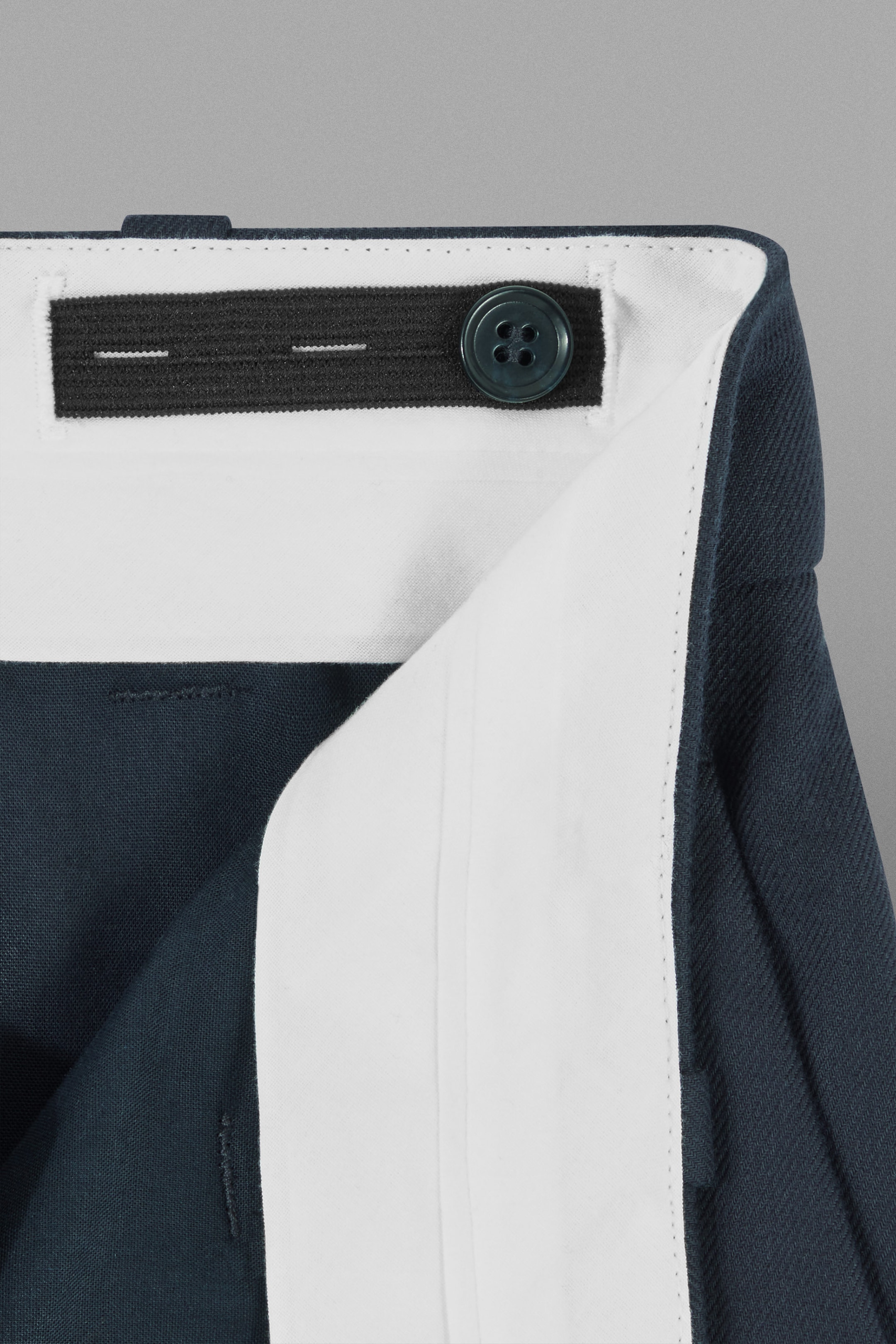 StillMedia/DescriptiveDetail