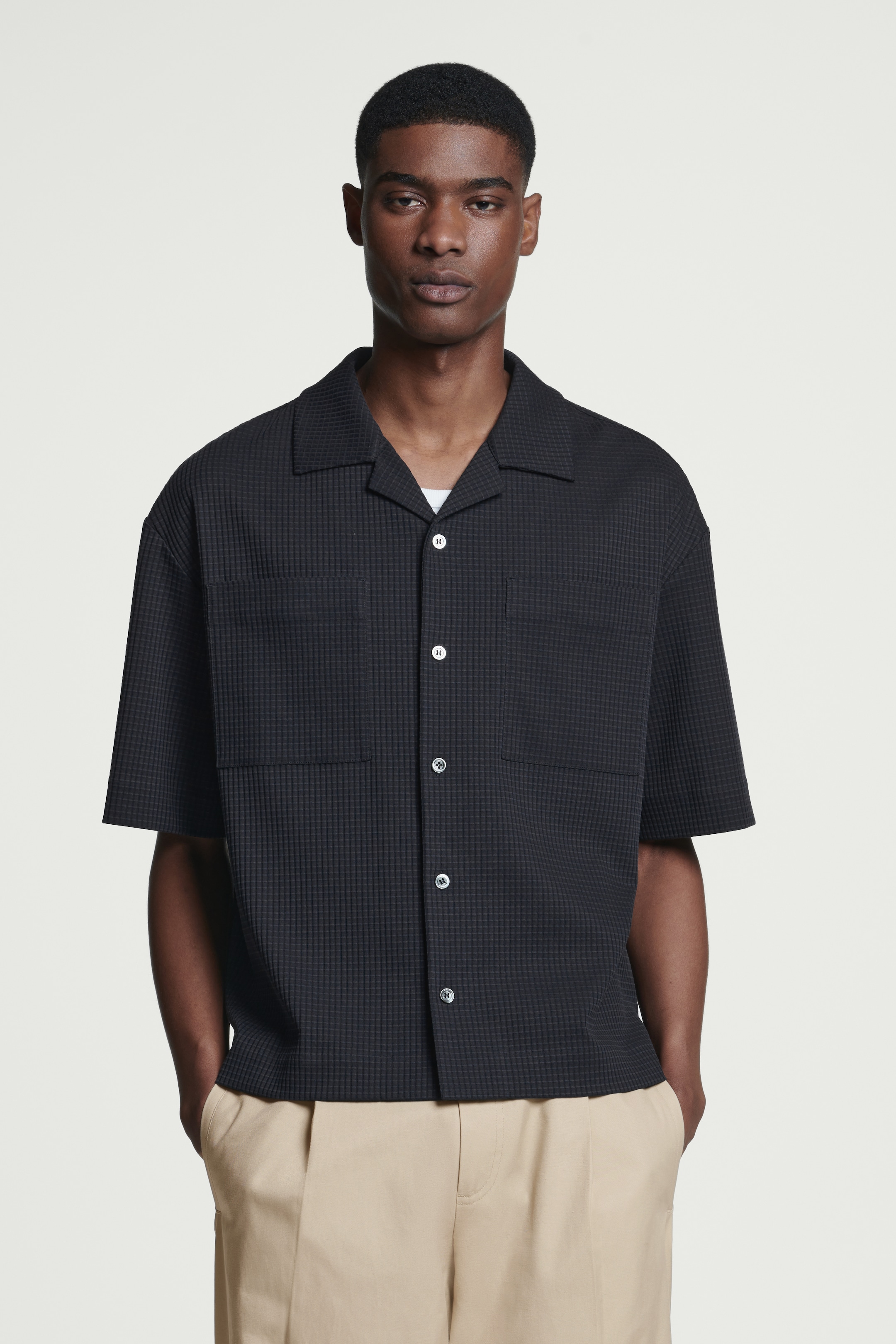 Größeres Bild anzeigen: LOCKERES FREIZEITHEMD AUS STRUKTURIERTER BAUMWOLLE - NAVYBLAU - Men | H&M AT 1