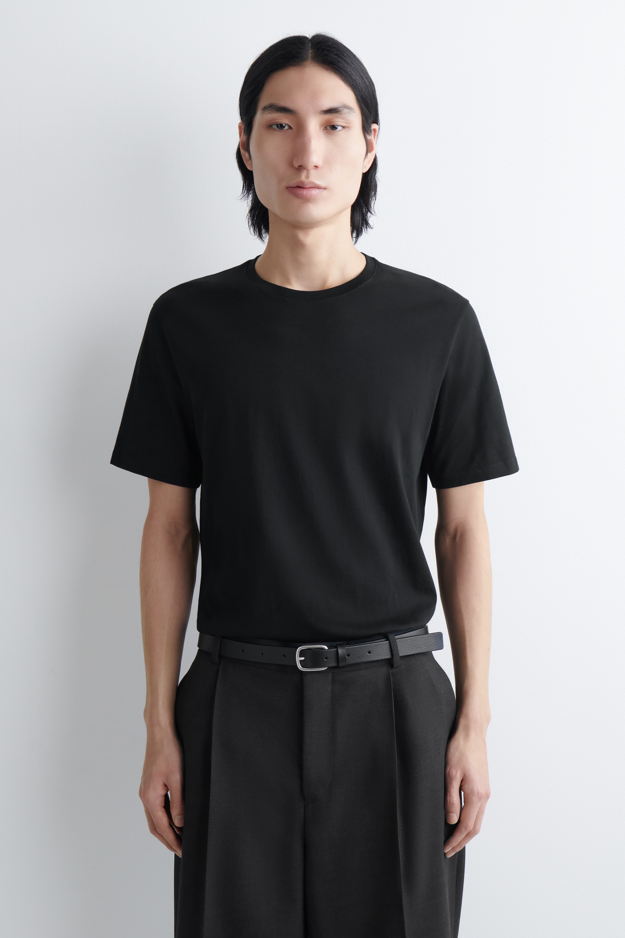 Grotere afbeelding bekijken: 3-PACK KATOENEN T-SHIRTS MET RONDE HALS - ZWART - HEREN | H&M NL 1