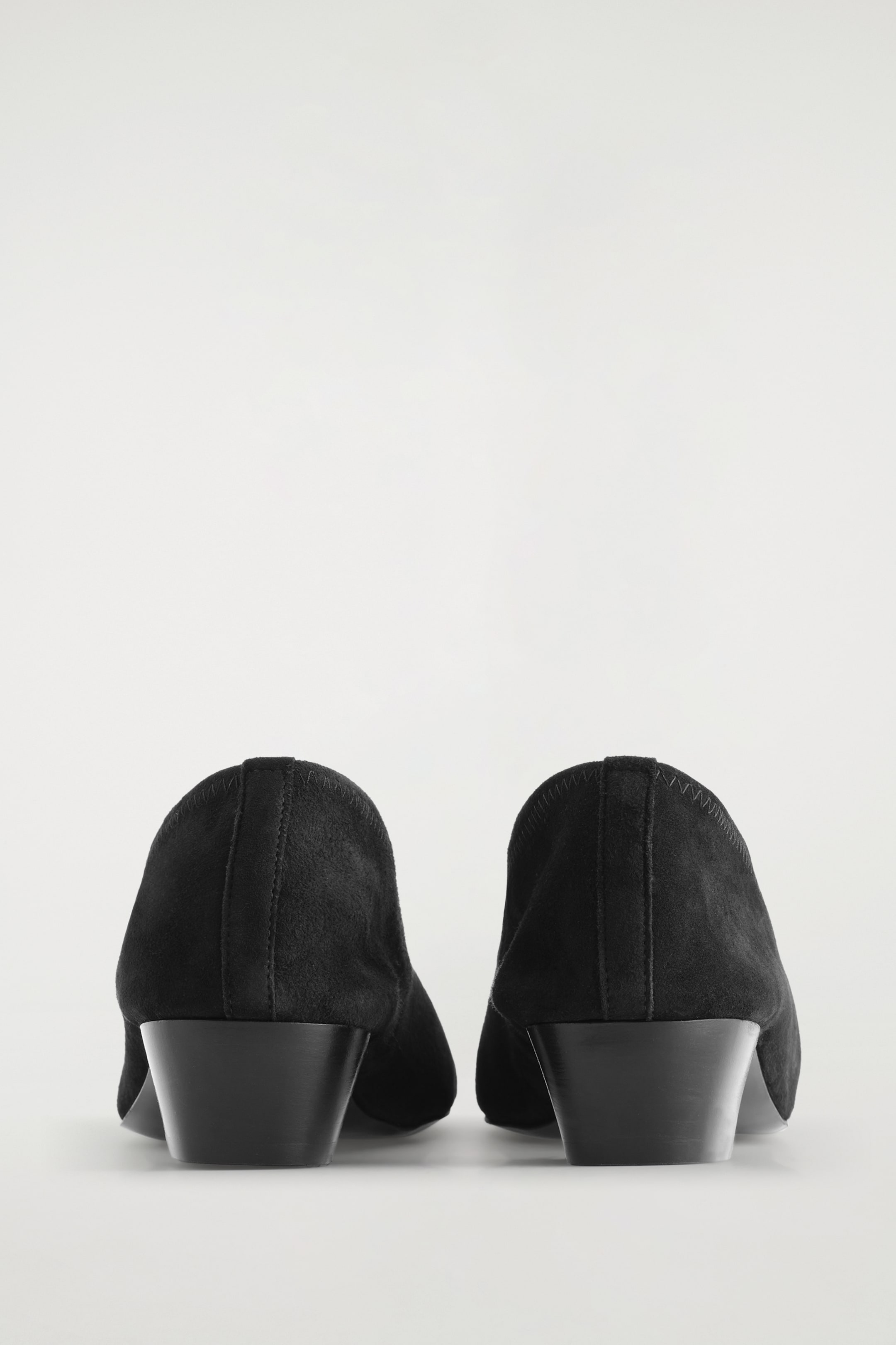 Ver imagem maior: SAPATILHAS DE CAMURÇA COM SALTO - PRETO - SENHORA | H&M PT 5