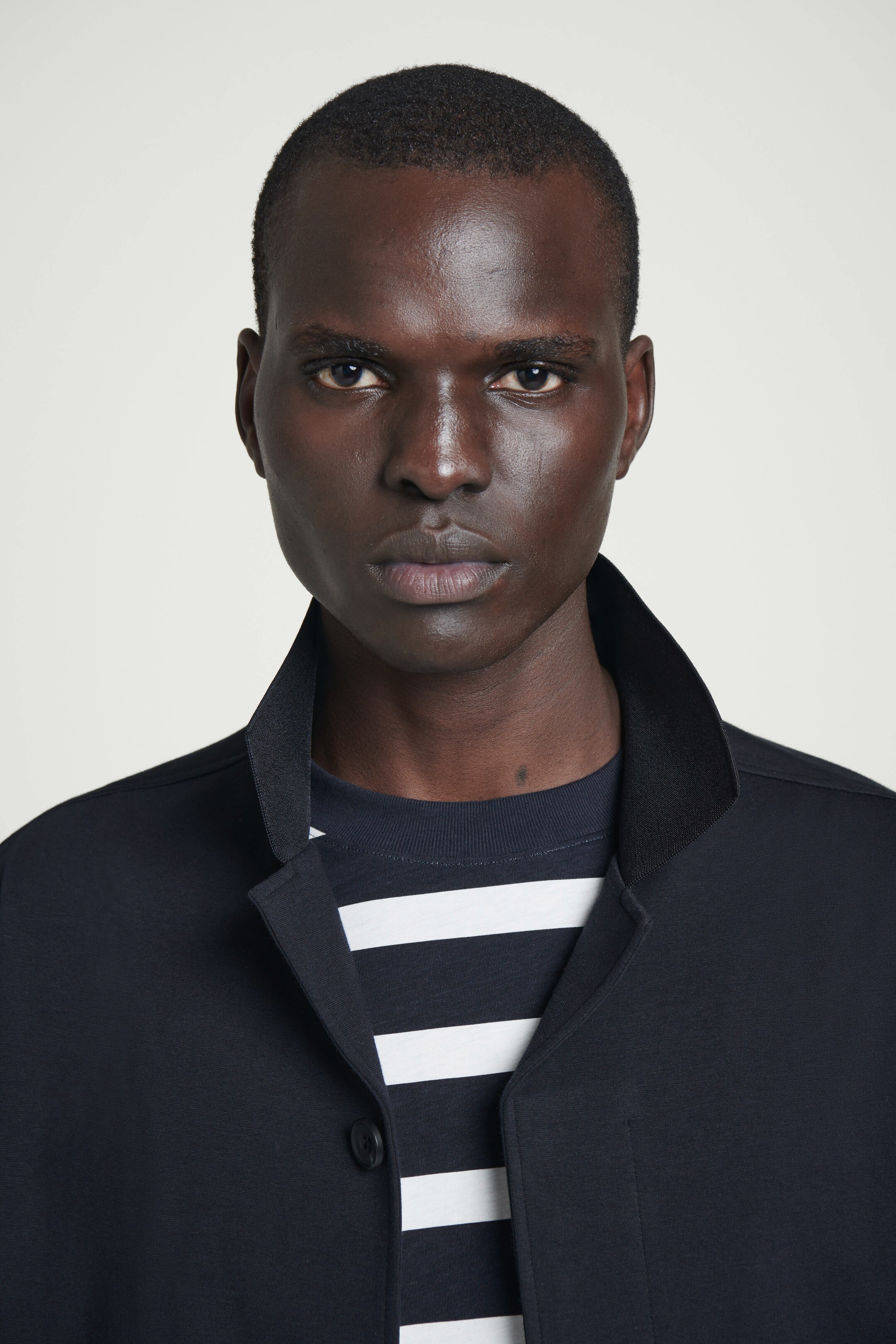 View larger image: OVERSIZED 3/4 SLEEVE T-SHIRT - NAVY / WHITE / STRIPED - Men | H&M GB 5