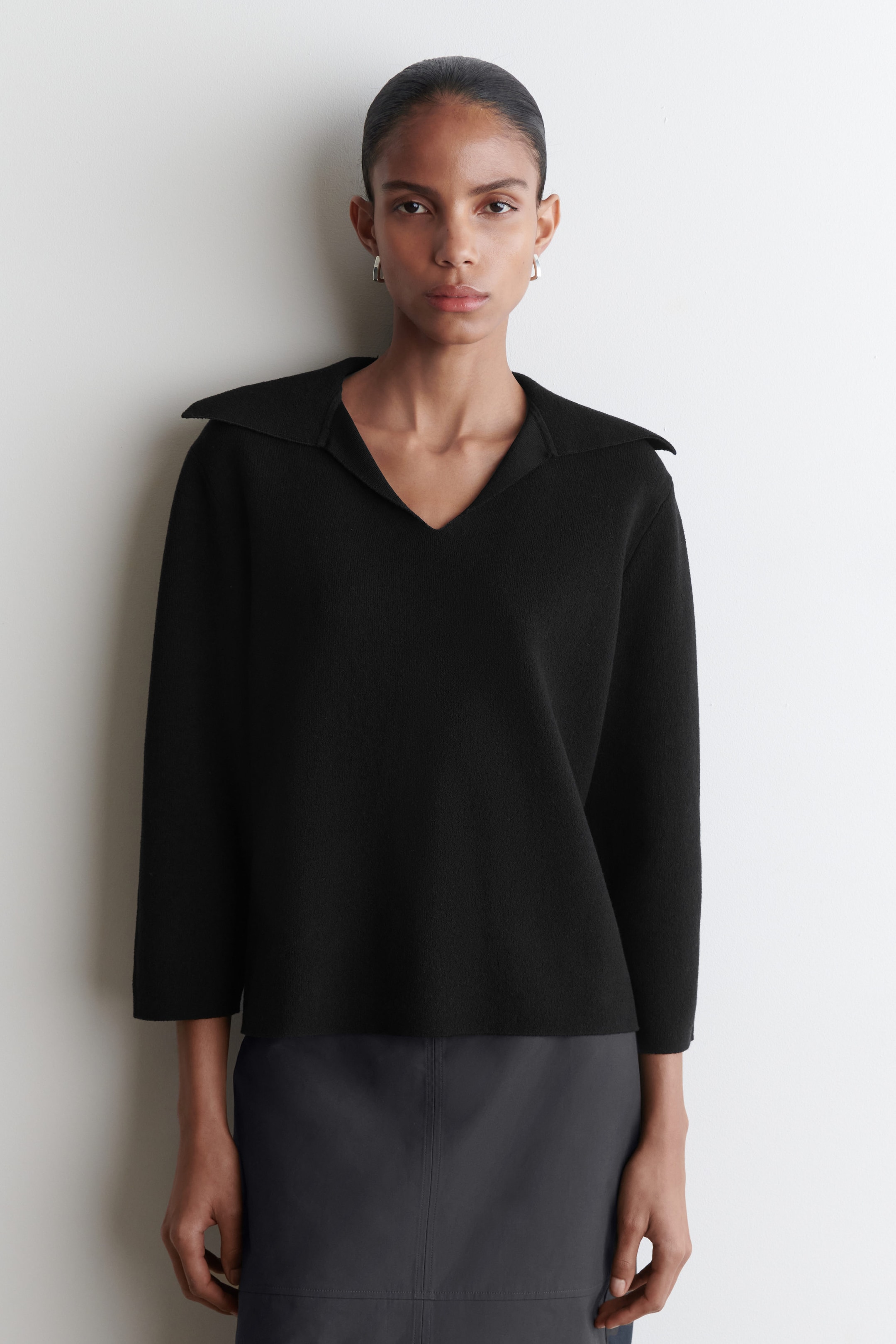 DOUBLE-KNIT OPEN-COLLAR JUMPER