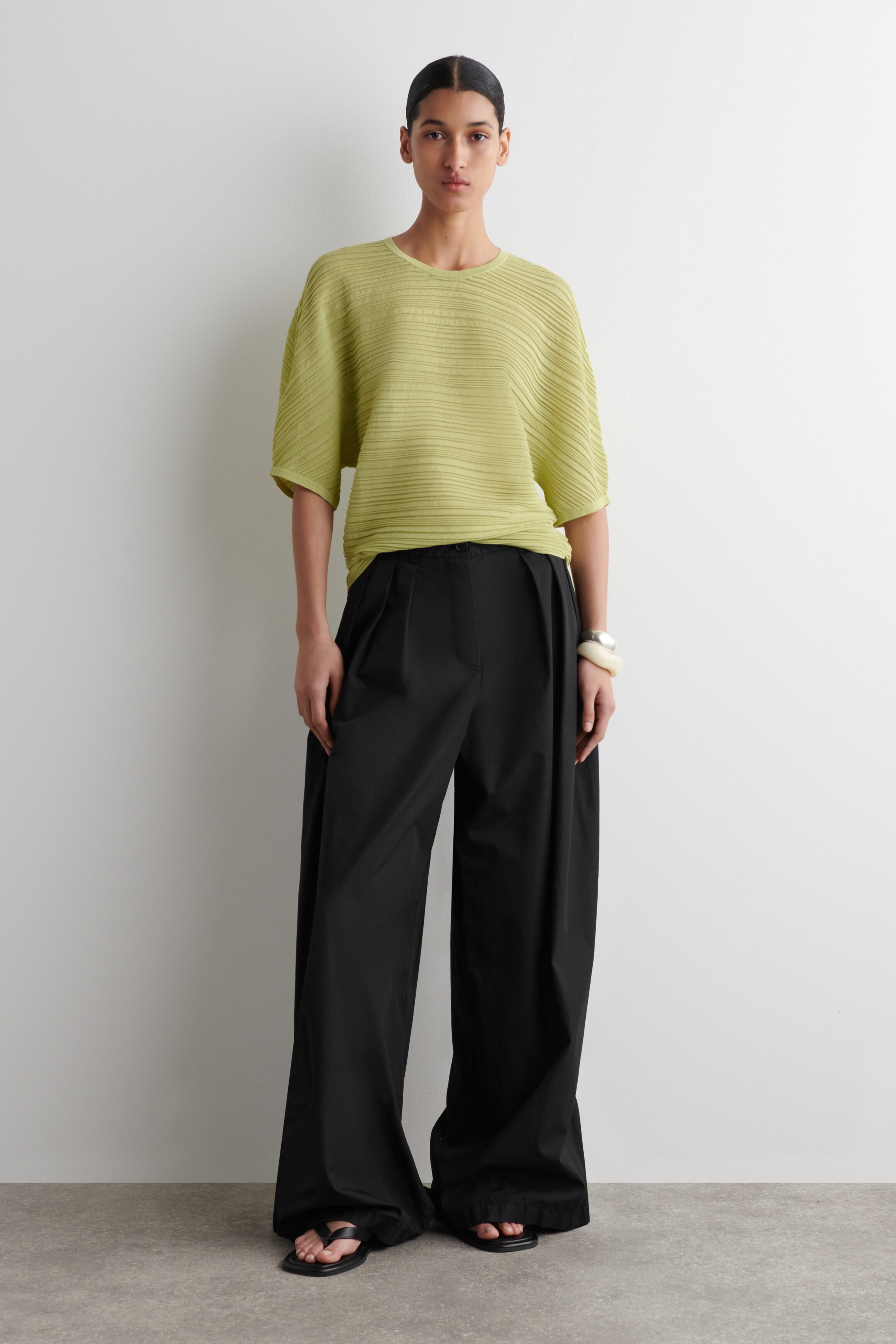 Ingrandisci l'immagine: PLEATED KNITTED T-SHIRT - GREEN - DONNA | H&M CH 2