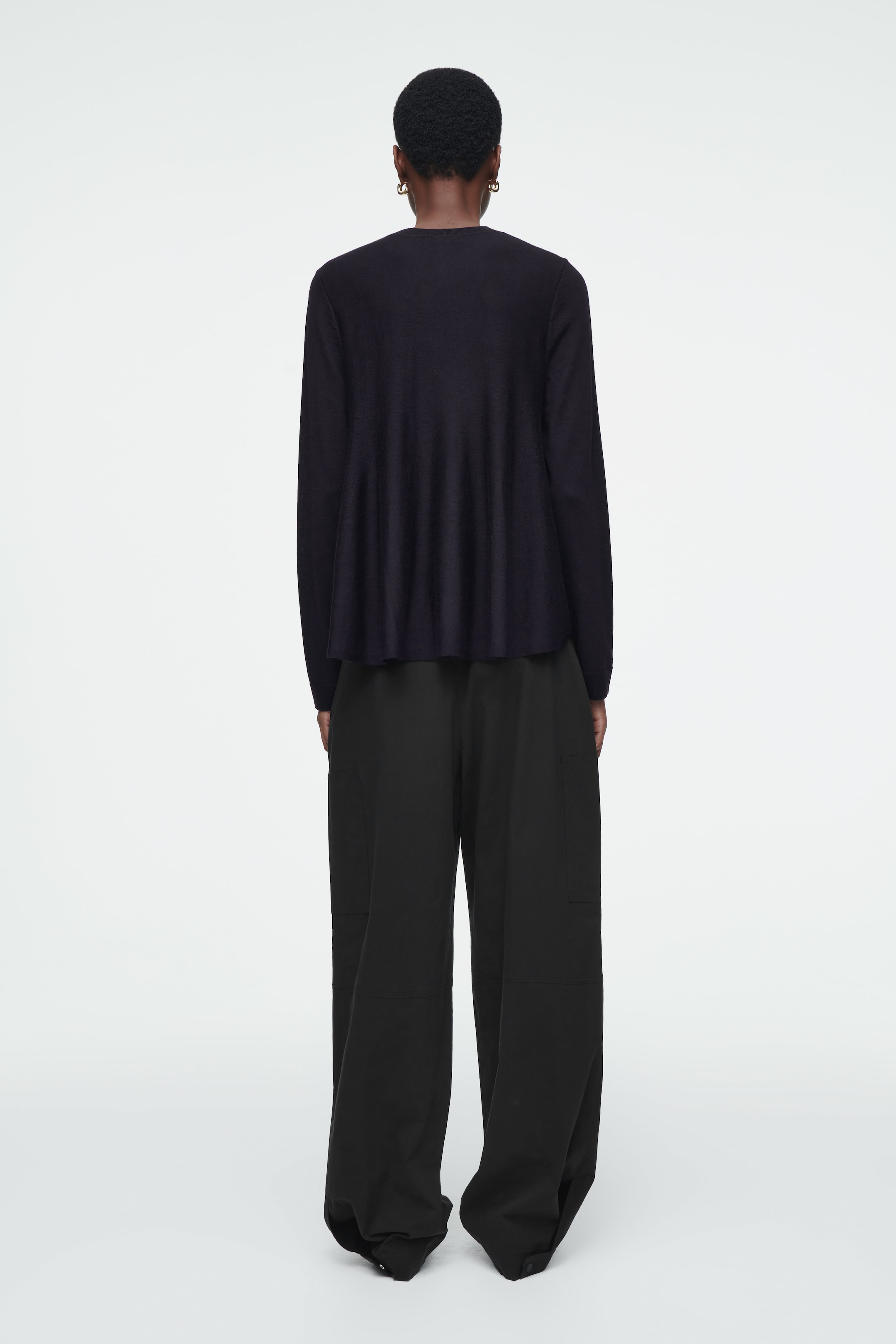 Grotere afbeelding bekijken: TRAPEZE MERINO WOL TRUI - MARINEBLAUW - DAMES | H&M BE 4