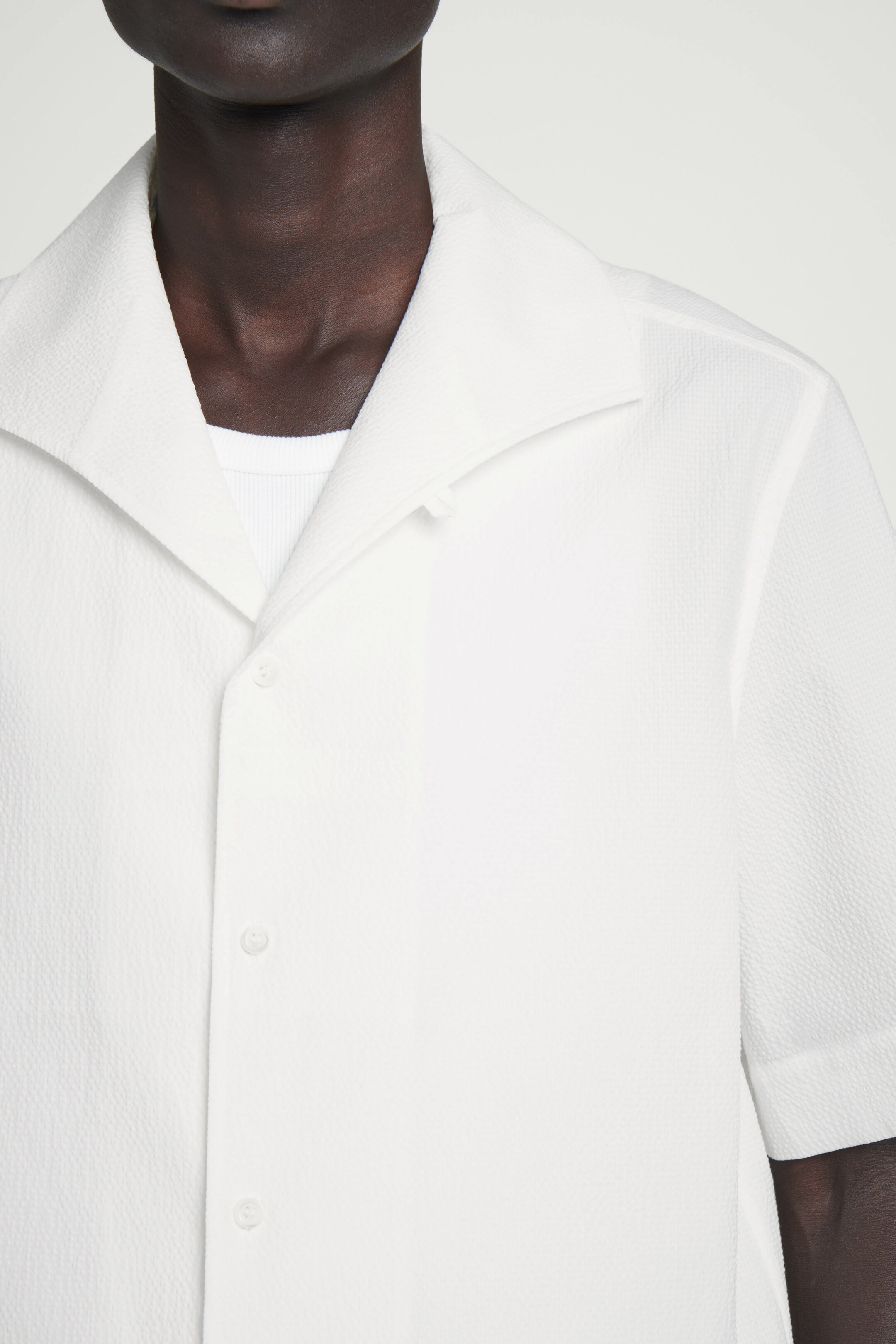 Ingrandisci l'immagine: CAMP-COLLAR SEERSUCKER SHIRT - WHITE - UOMO | H&M CH 3