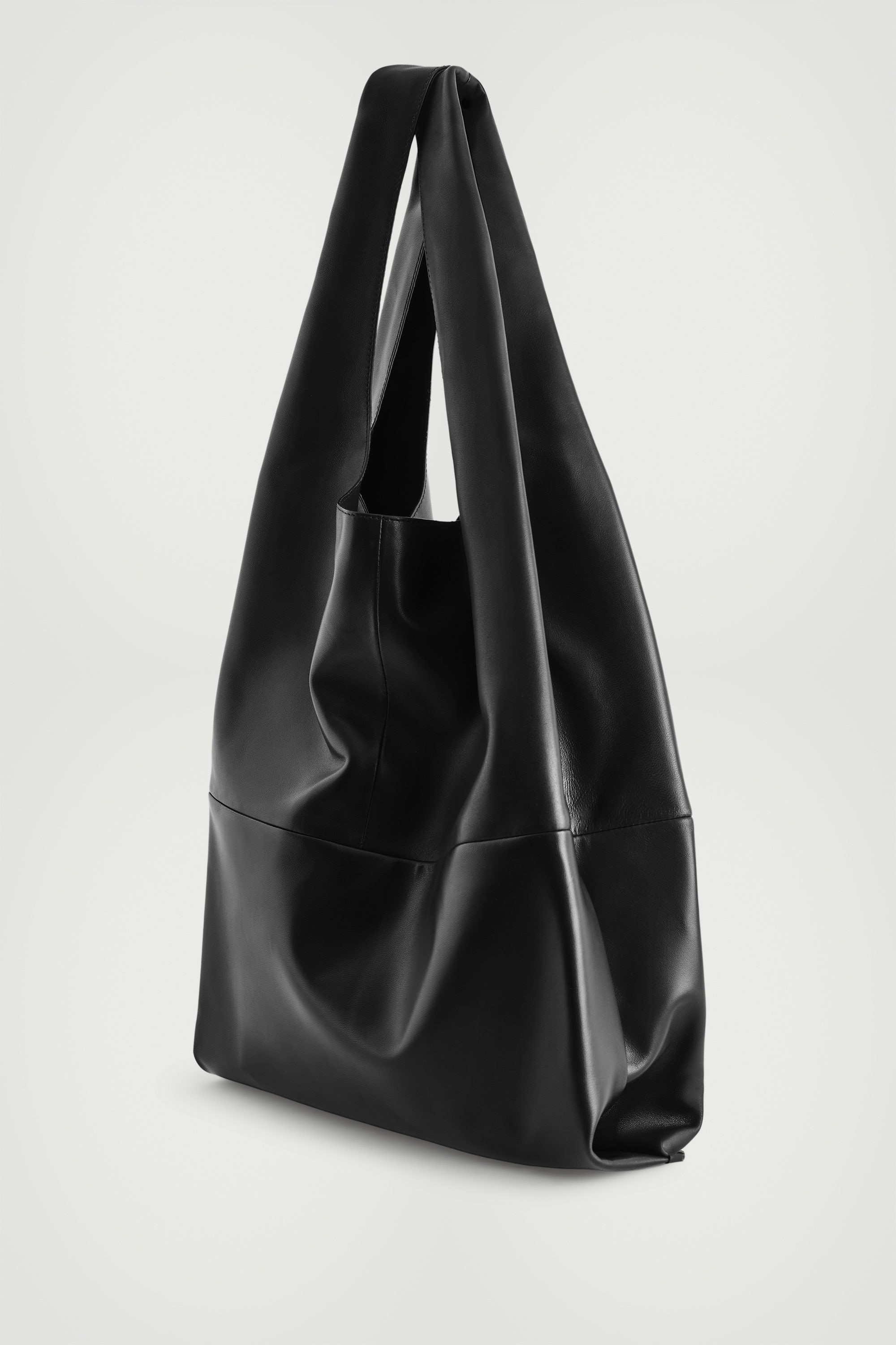 SLOUCHY TOTE BAG LEATHER