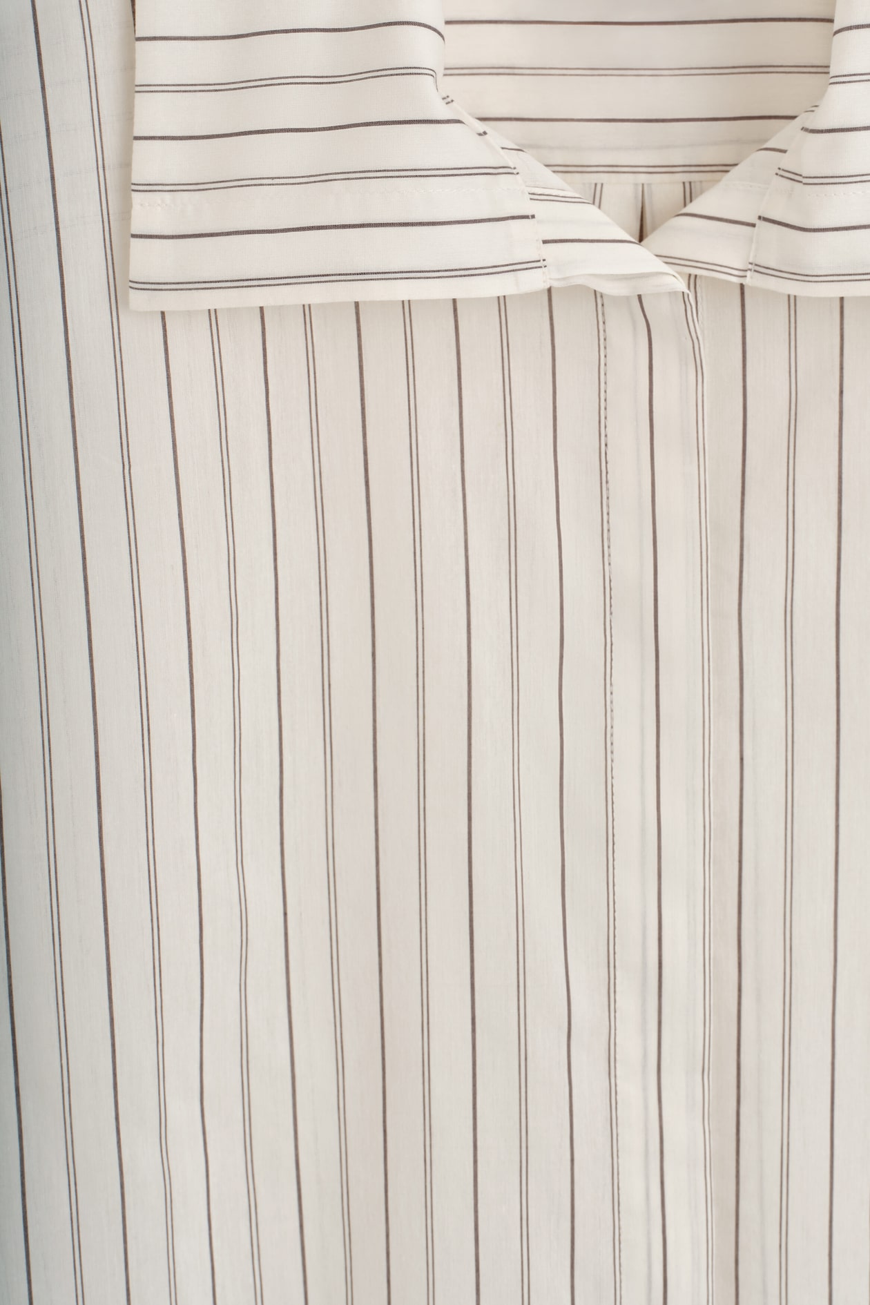 STRIPED COTTON-SILK HIGH-COLLAR SHIRT — IVORY / BROWN / STRIPED