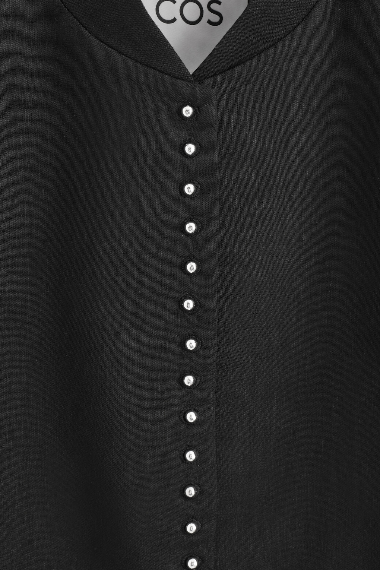 STUD-DETAIL CROPPED LINEN BLAZER — BLACK