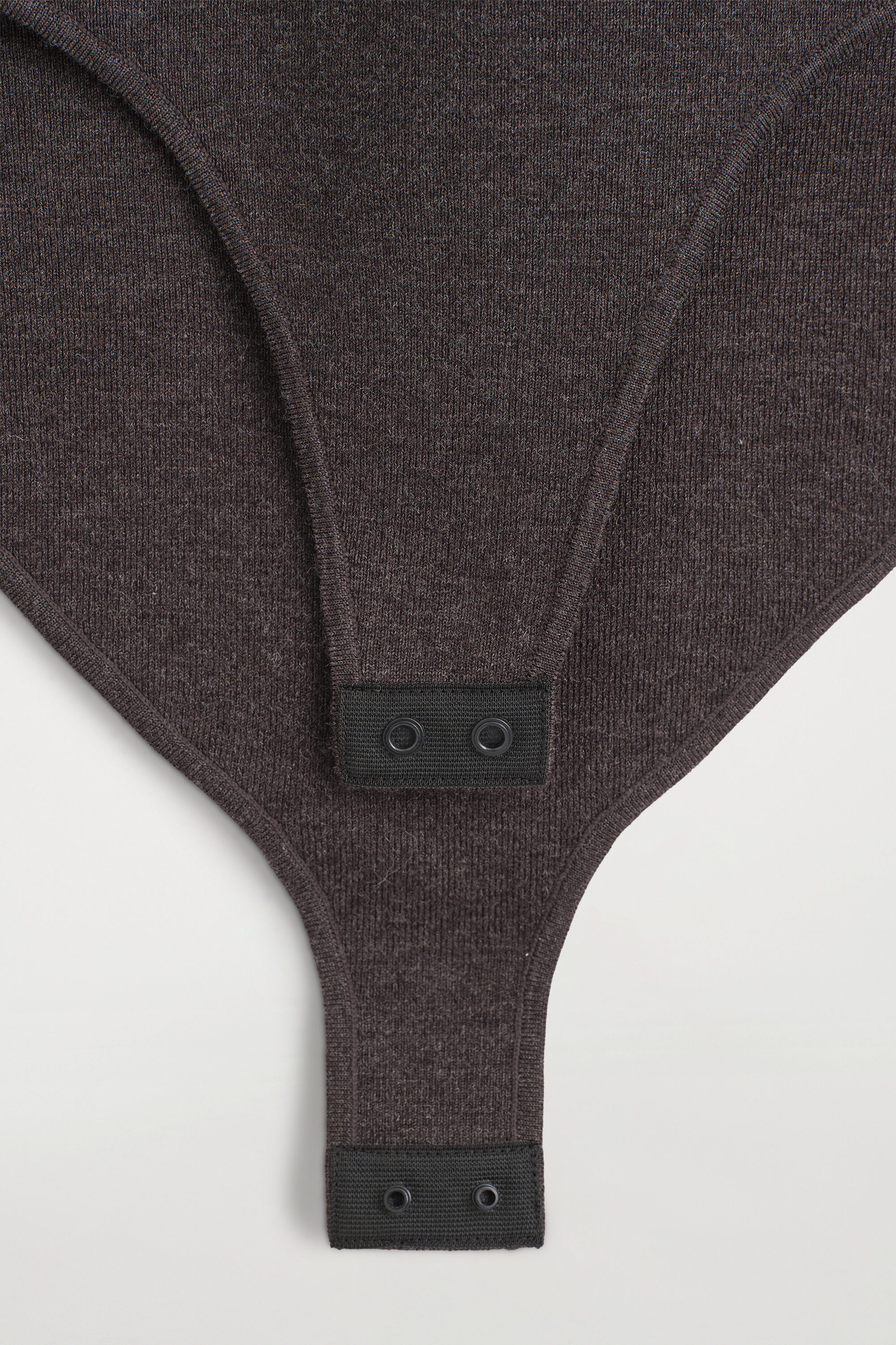 SEAMLESS MERINO WOOL MOCK-NECK BODYSUIT thumbnail 8