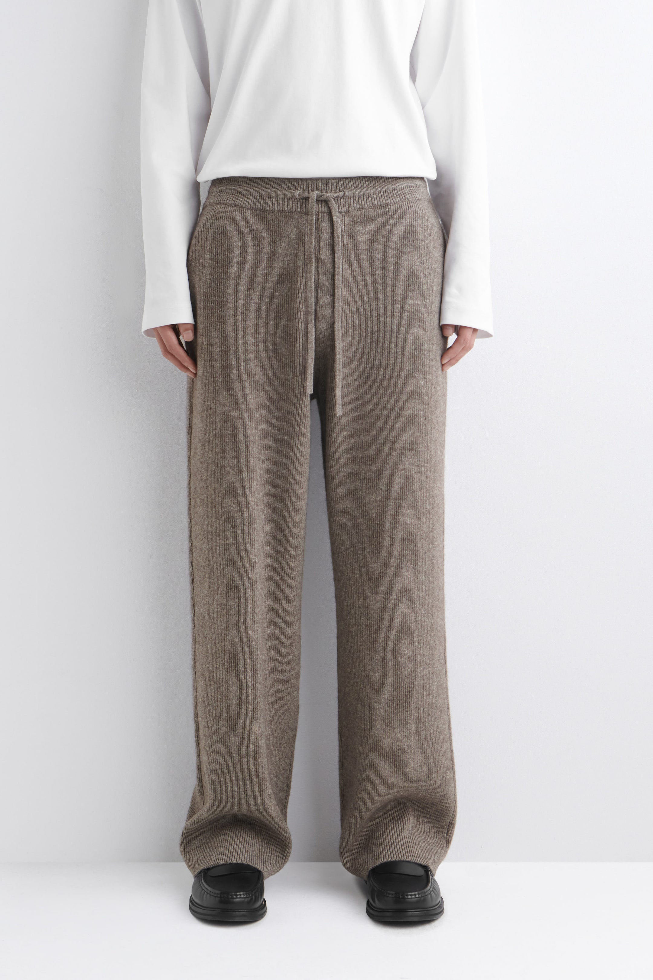 KNITTED MERINO-YAK SWEATPANTS