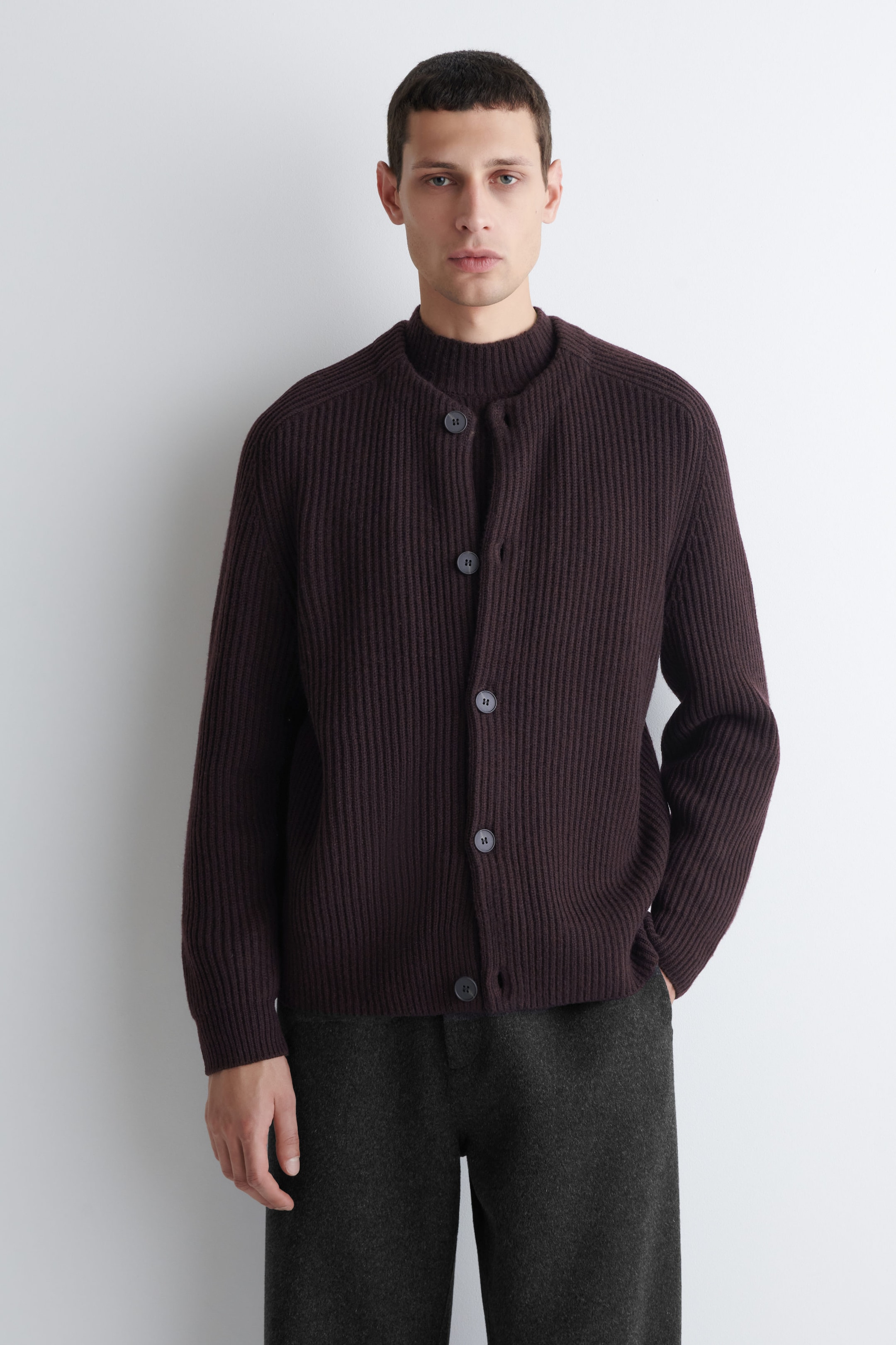 RIBBED WOOL CREW-NECK CARDIGAN