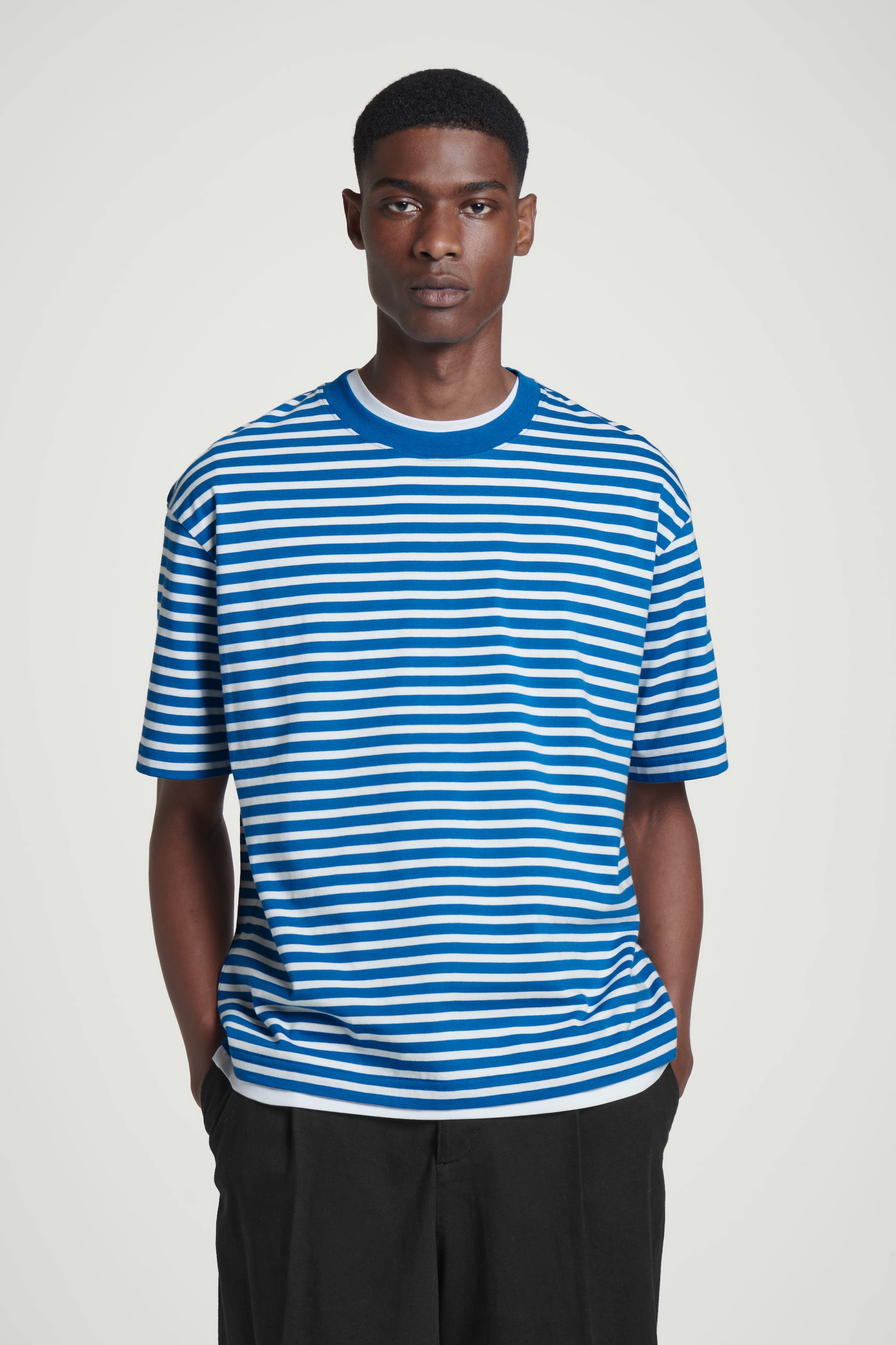 Agrandir l'image: T-SHIRT DÉCONTRACTÉ EN COTON LÉGER - BLEU - HOMME | H&M FR 1
